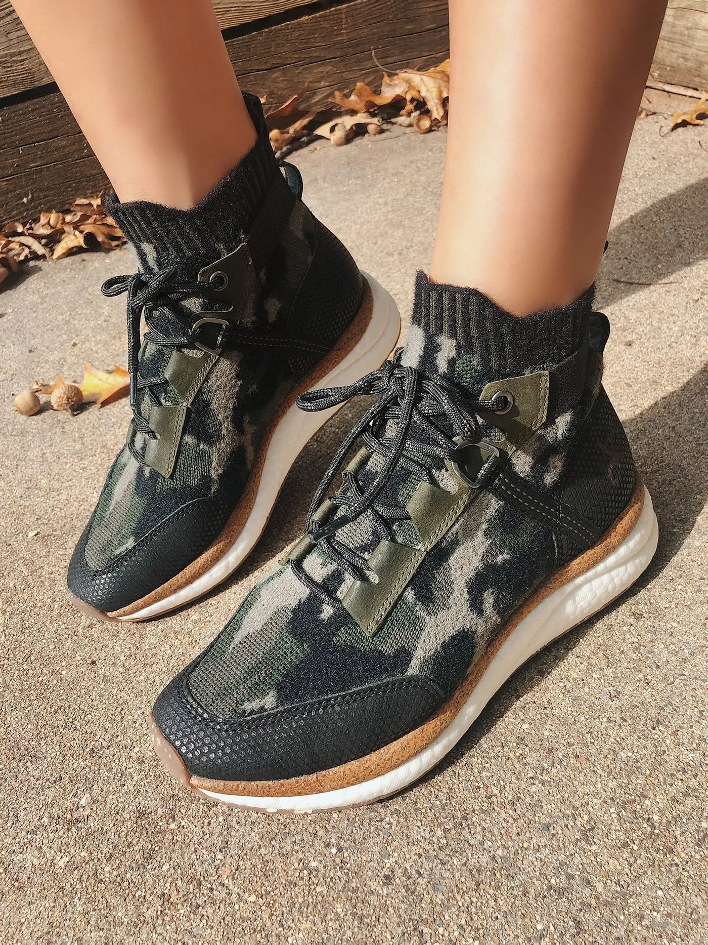 HYBRID in PINE High Top Sneakers fashion form