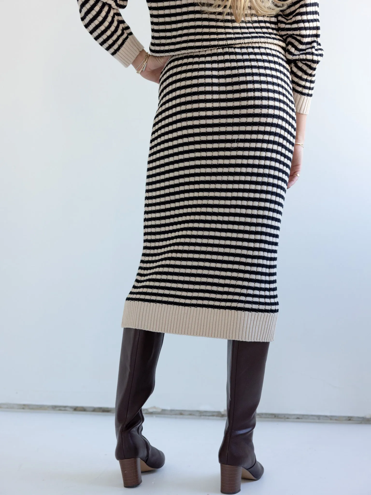 Iris Knit Pencil Skirt mature style
