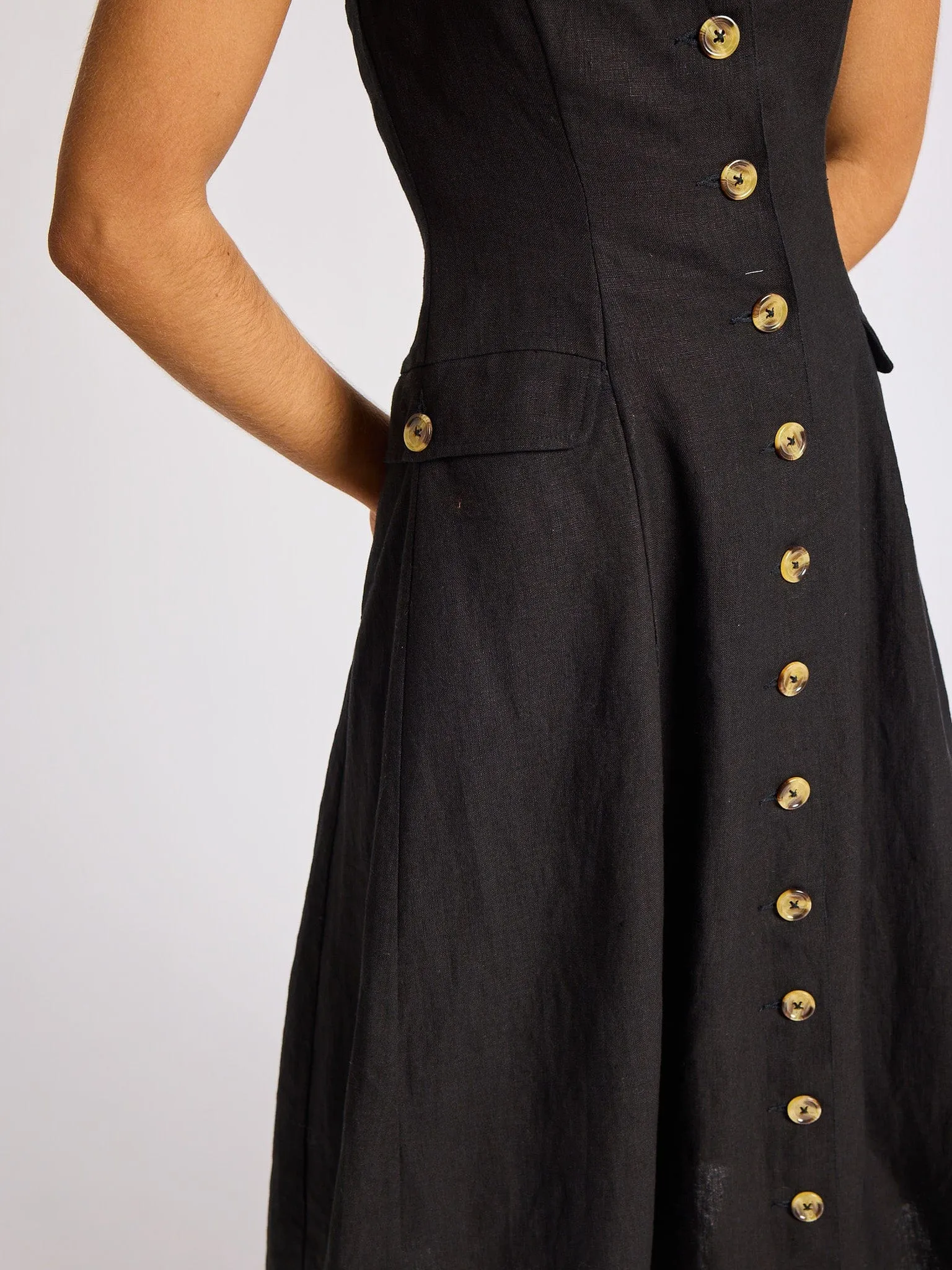 Isla Dress in Black Linen elegant vibe