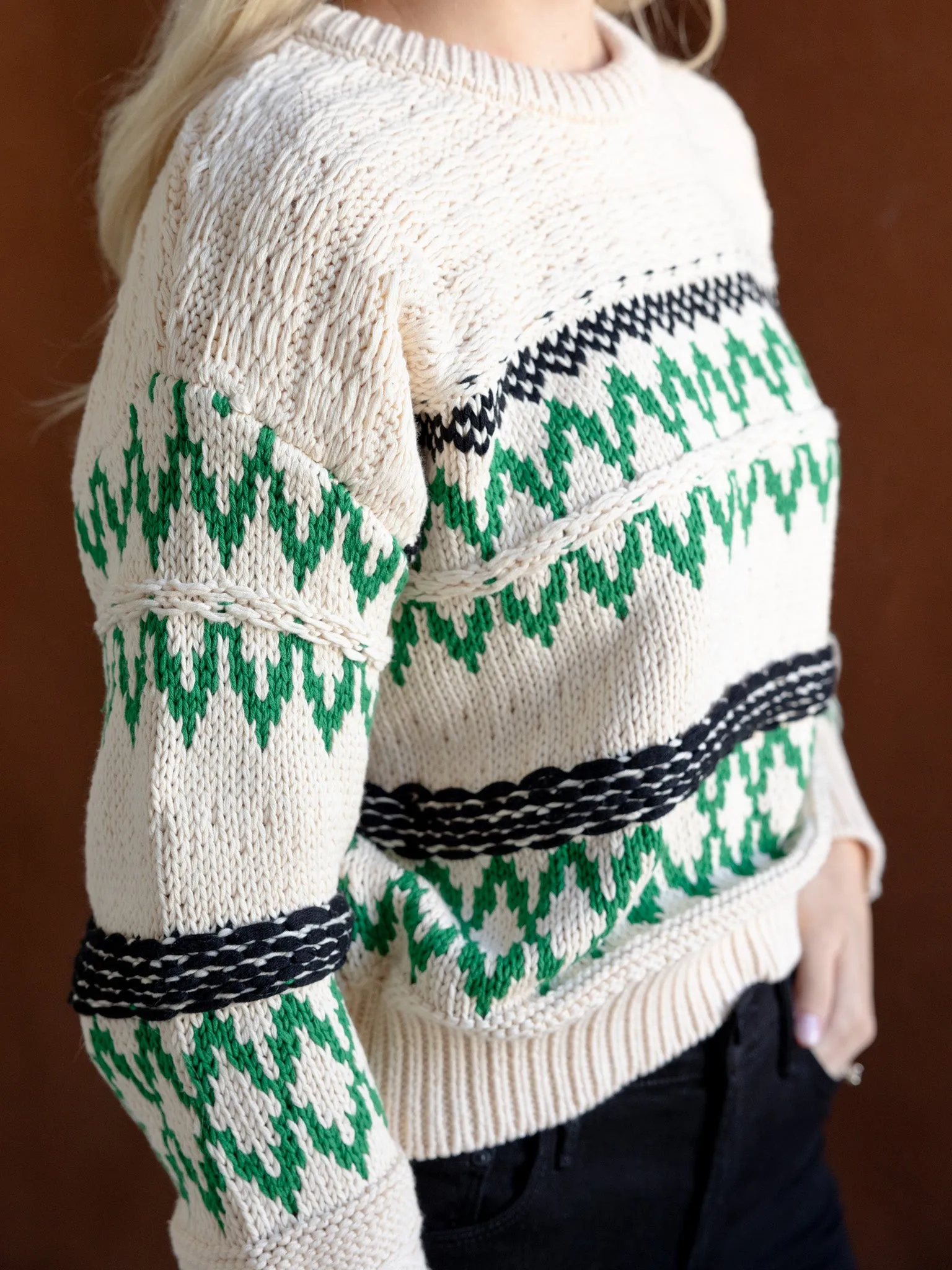Kinsely ZigZag Sweater Smart Layer