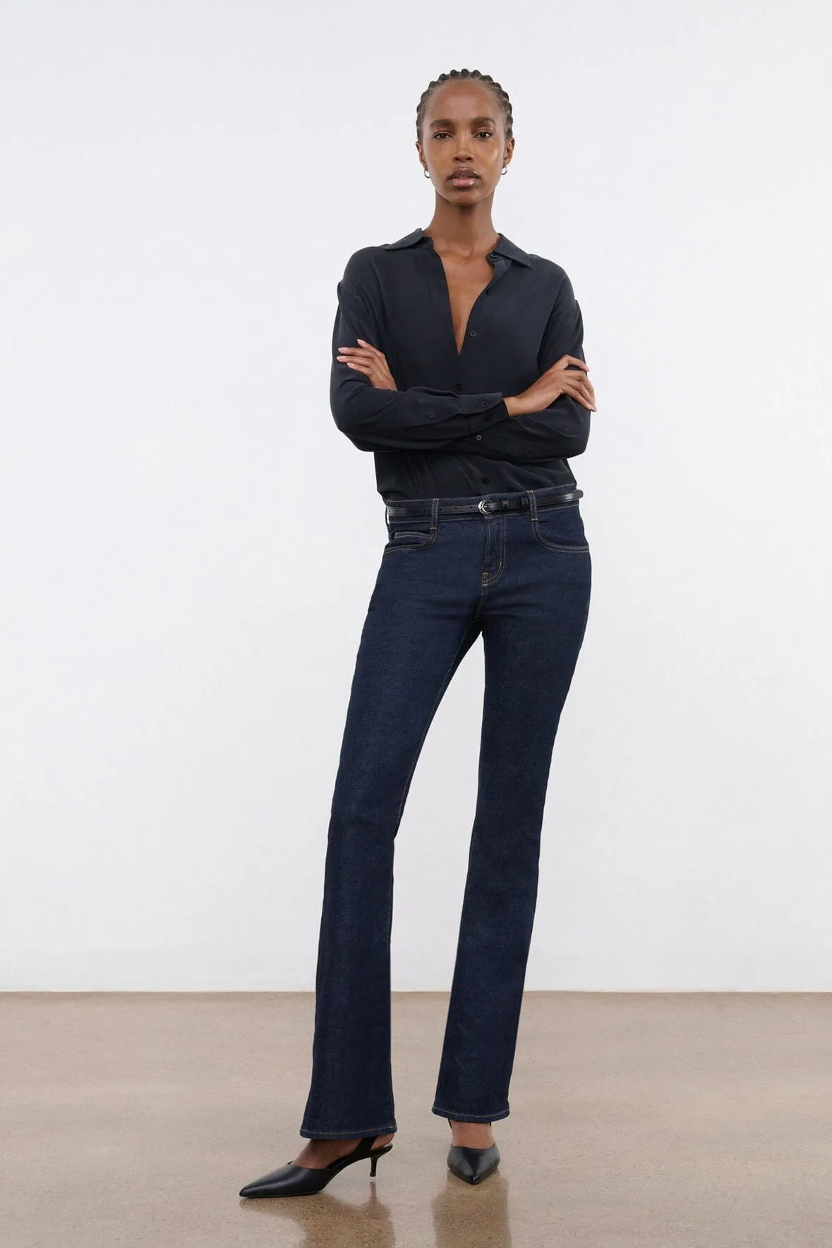 KYLE STRETCH FLARE JEAN | INDIGO warm design