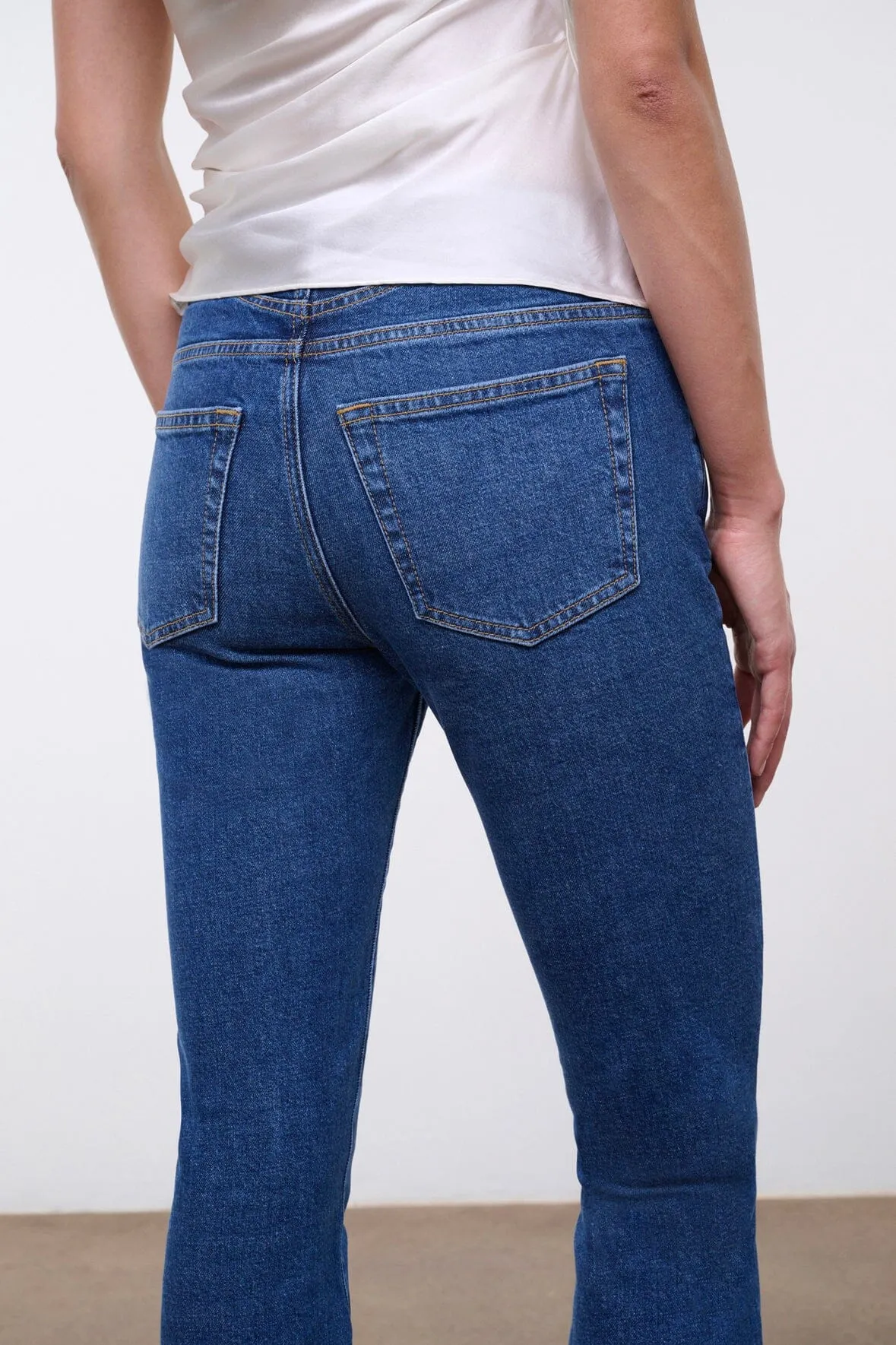 KYLE STRETCH FLARE JEAN | STONE BLUE abrasion craft