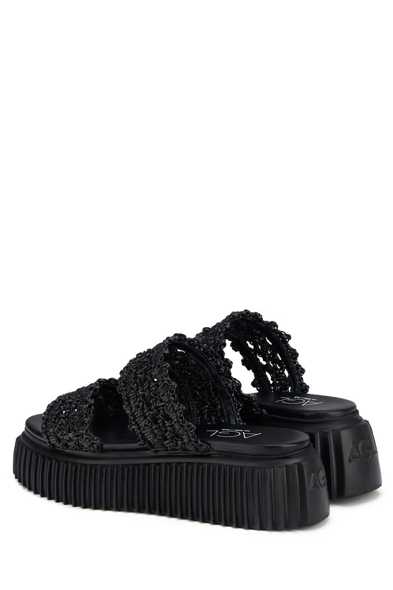 Lara Sandal summer heat