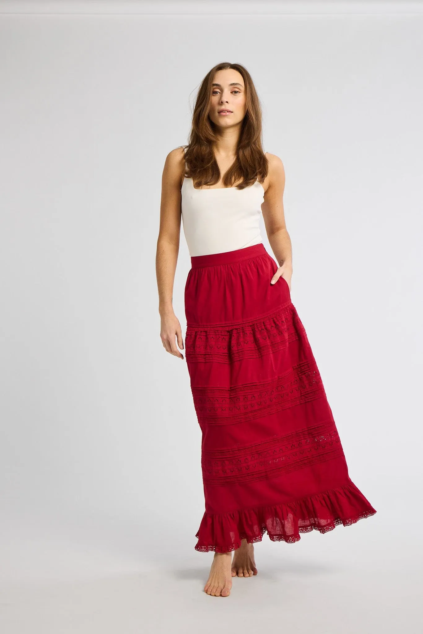 Leni Skirt in Cherry Lace neat flow