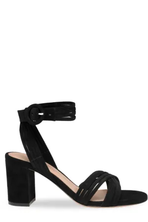 Lianne Sandal layered look