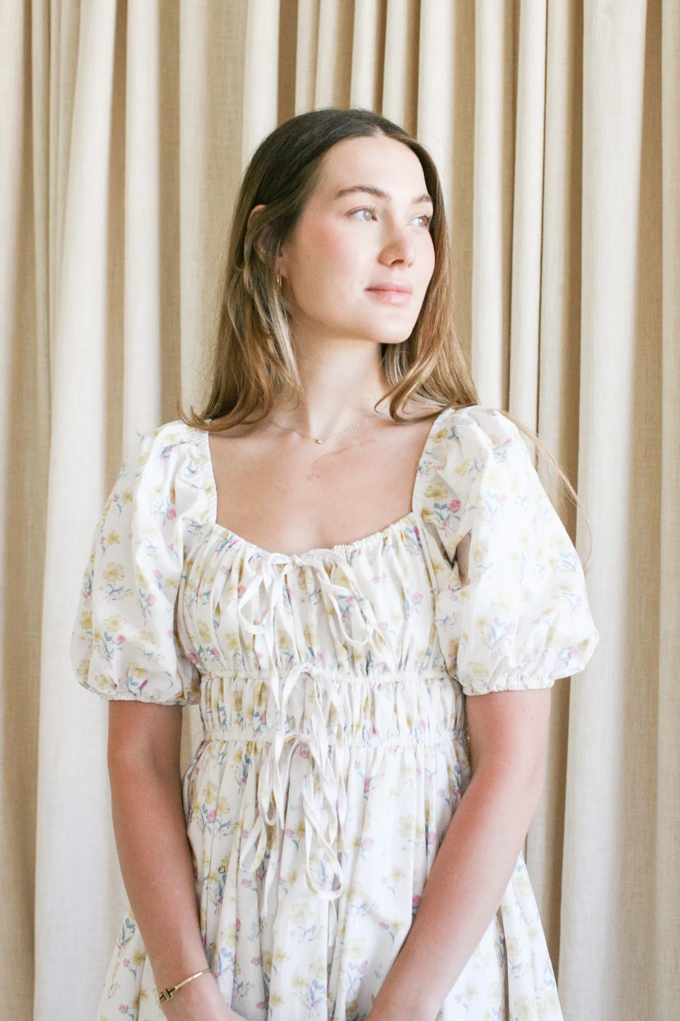 Libby Floral Midi Dress simple look