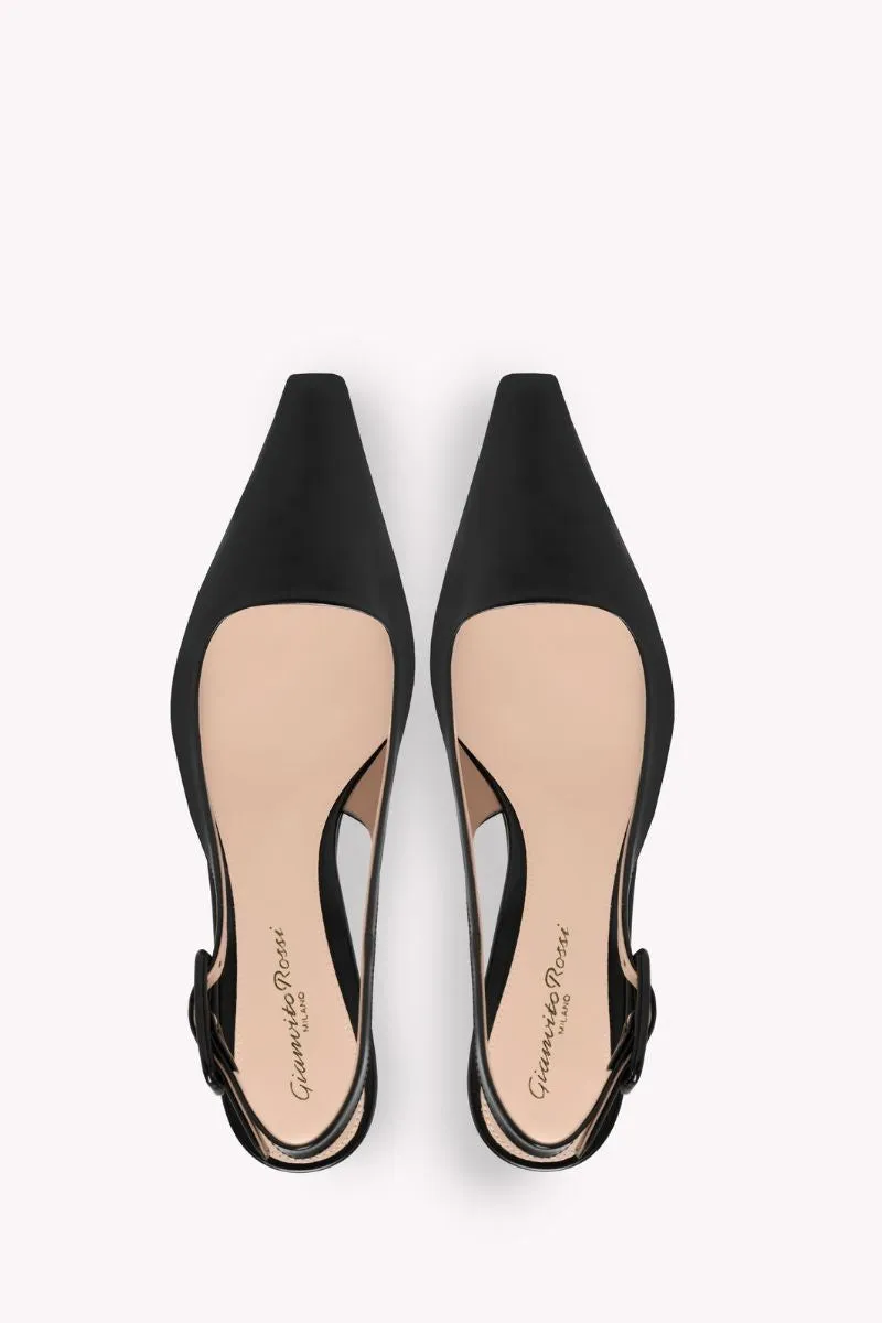 Lindsay Tokio Heel travel friendly