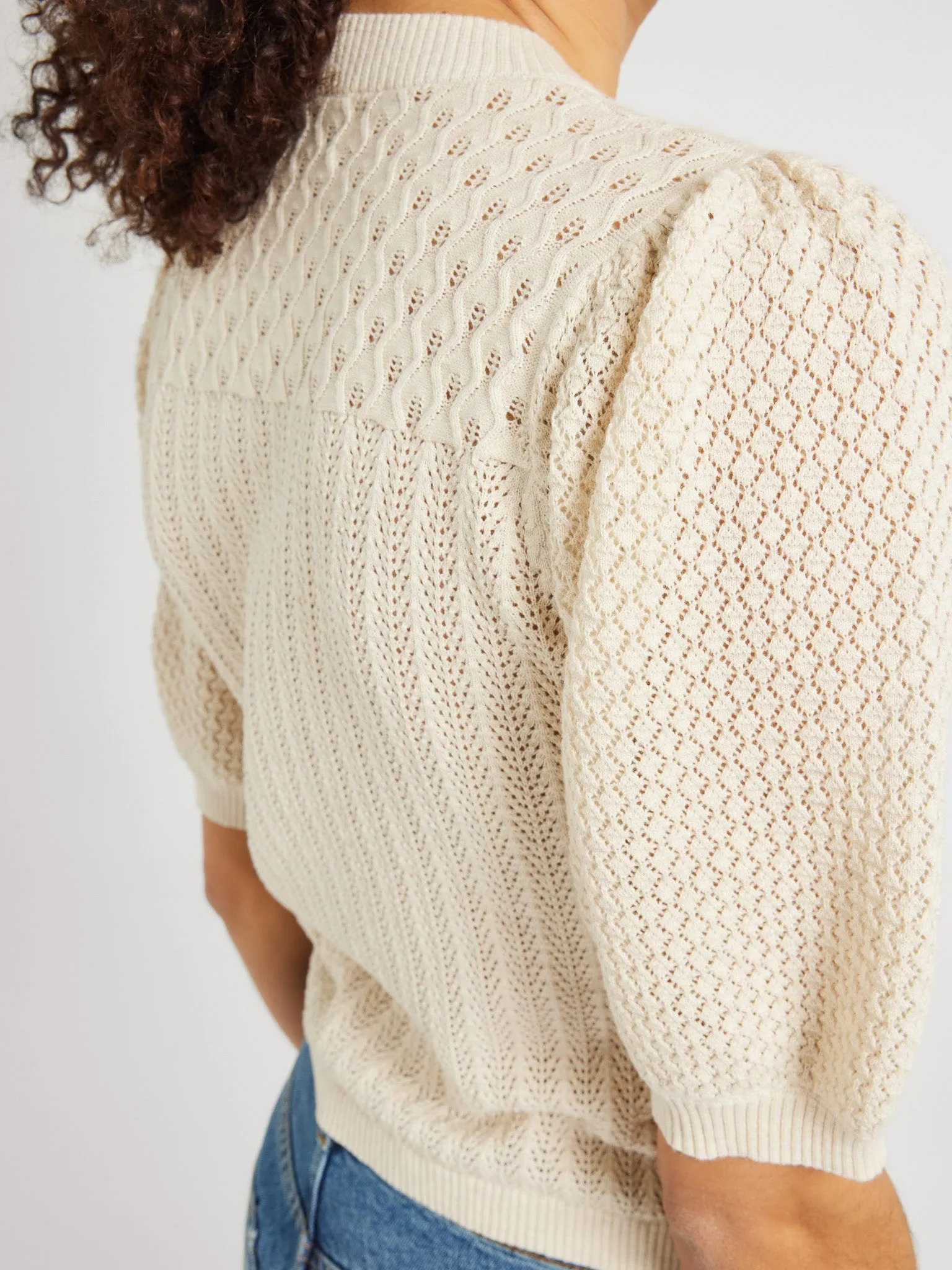 Lola Pullover in Ivory Daily Fit