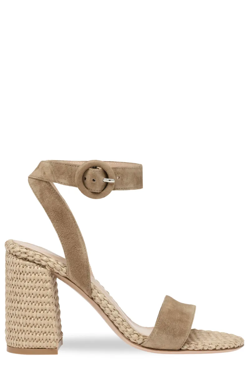Luana Sandal minimalist chic