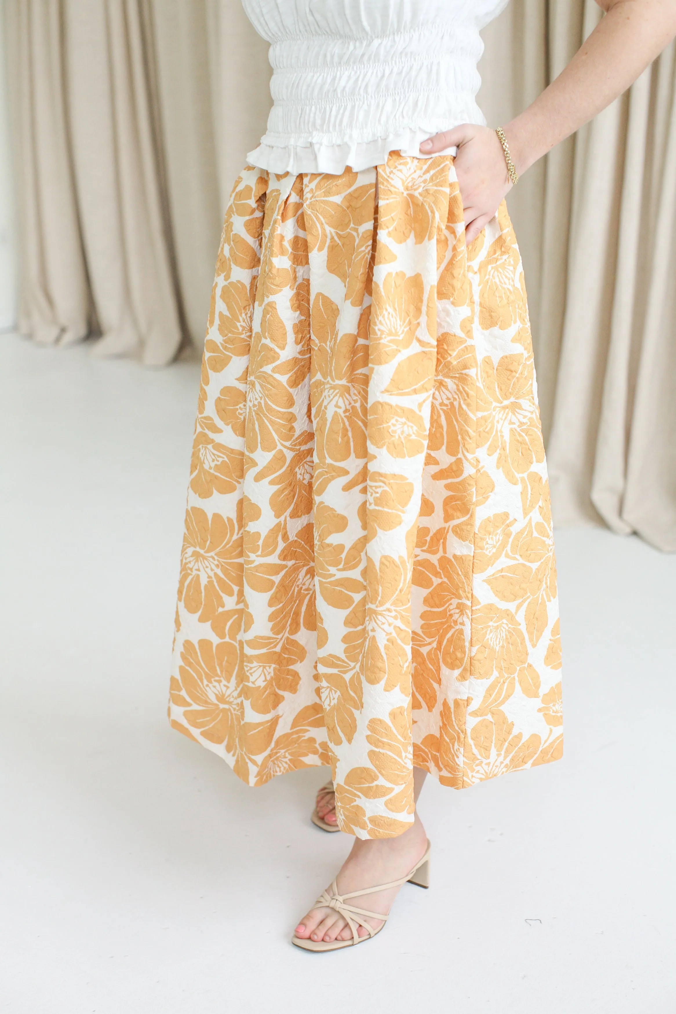 Maria Floral Skirt bold personality