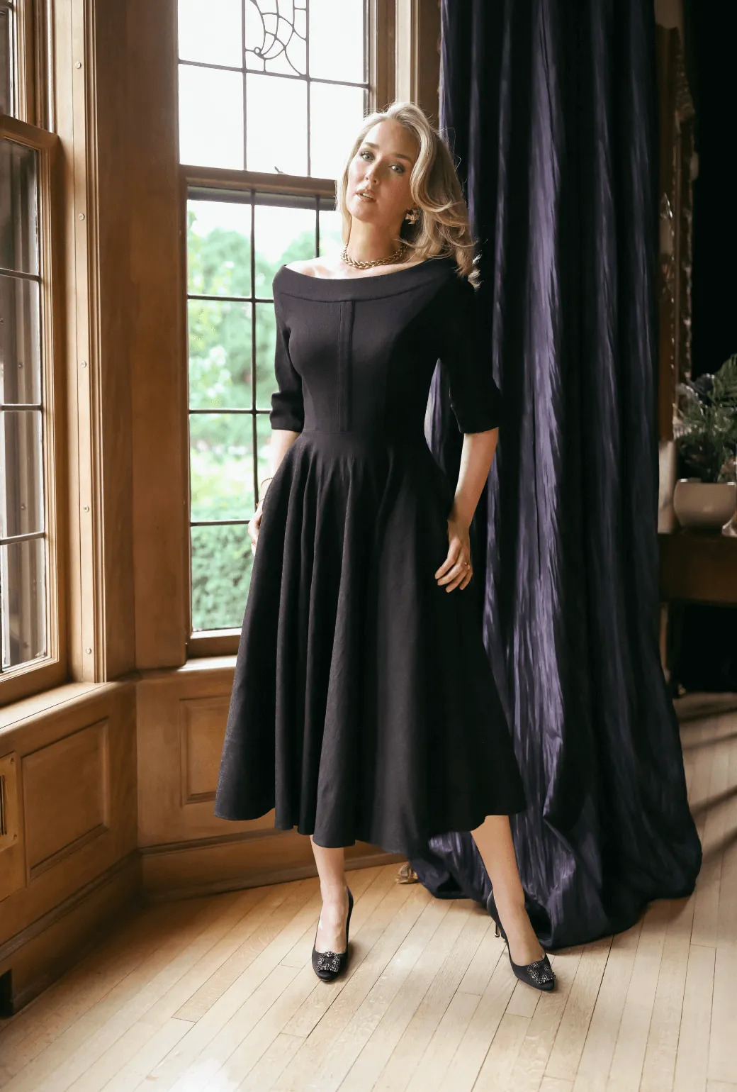 Mary Dress - Black coffee date