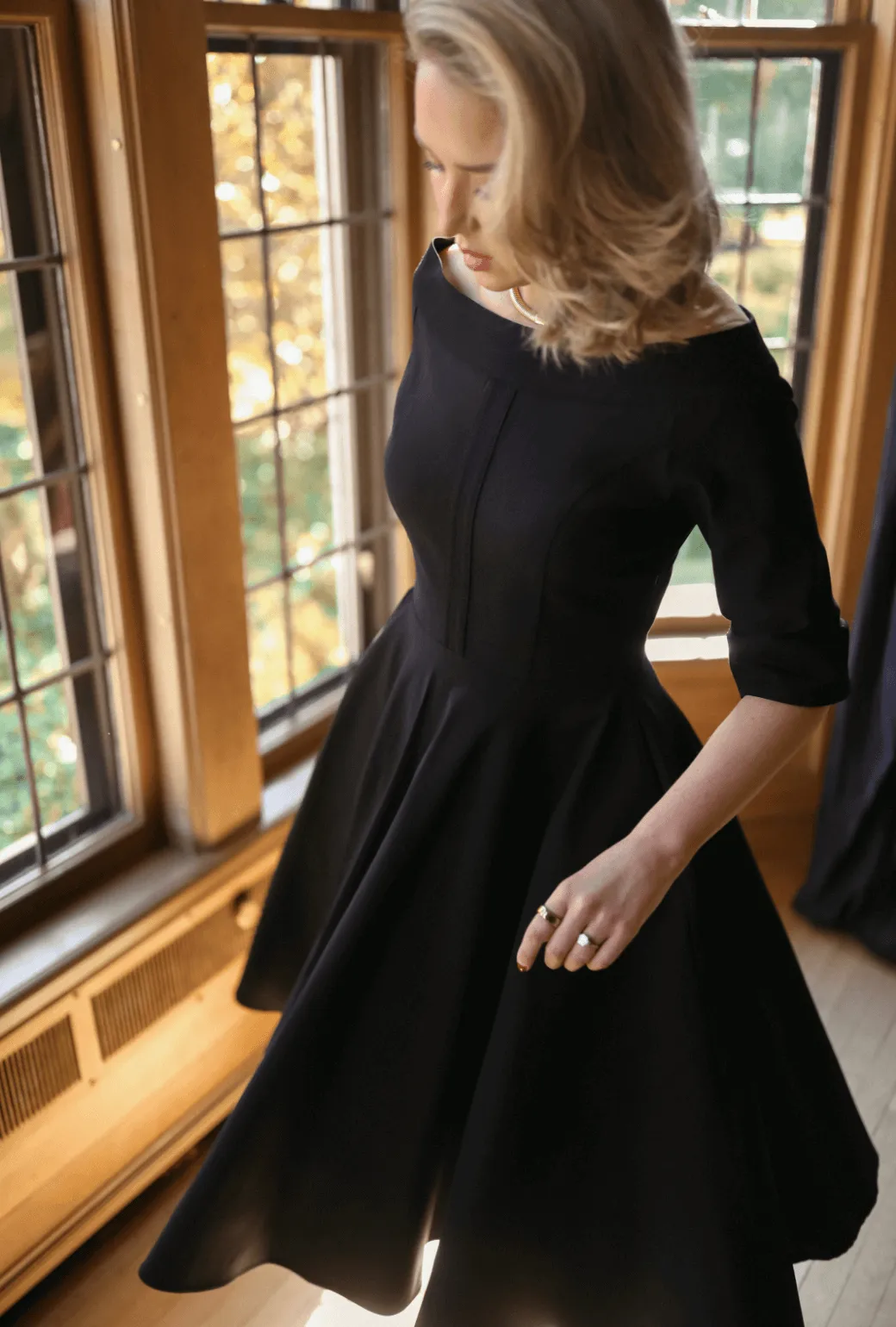 Mary Dress - Black birthday look