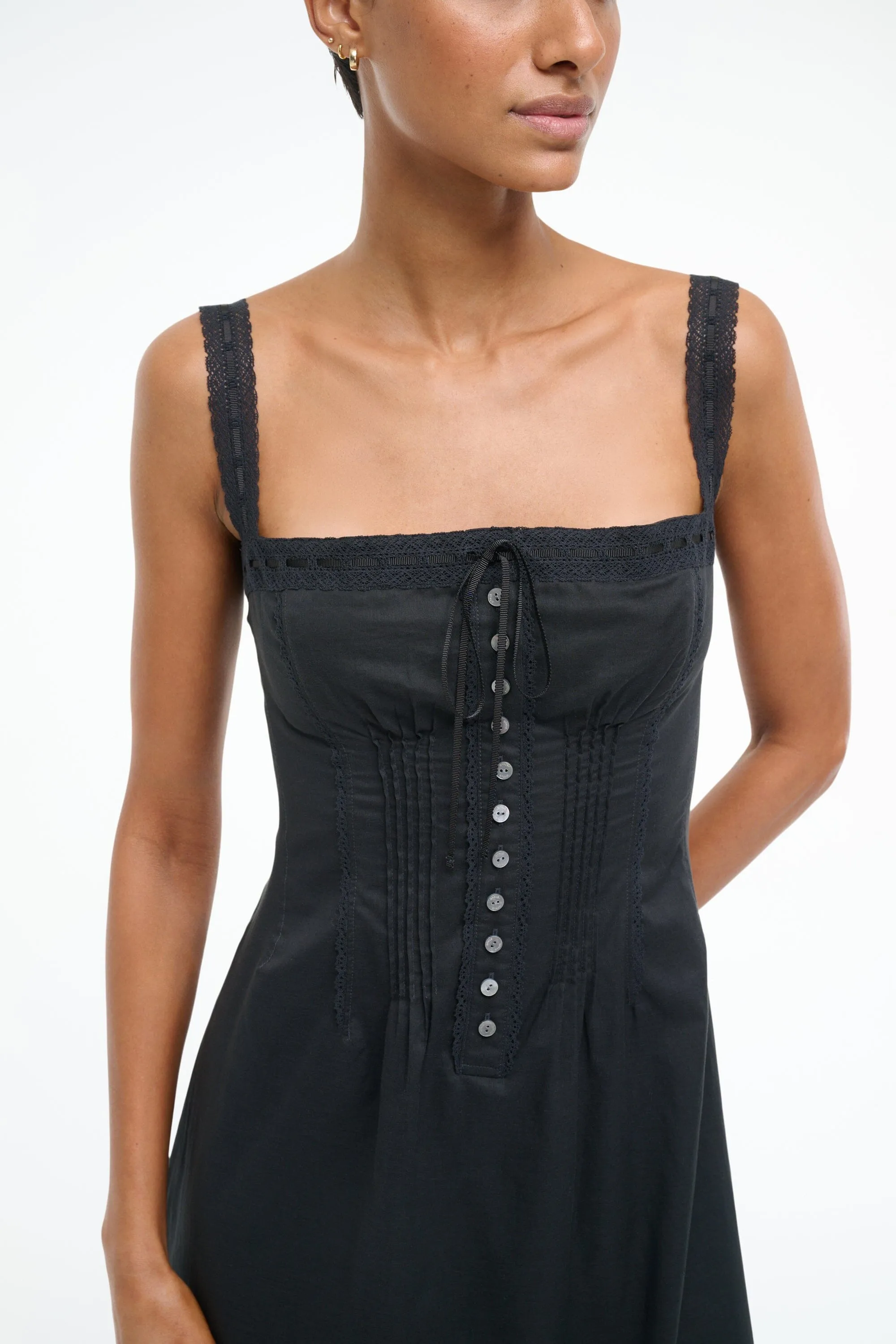 MATILDE DRESS | BLACK chic twist