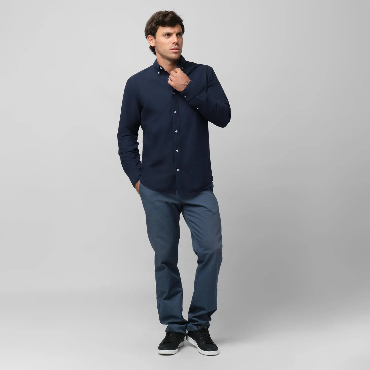 Men's Oxford Button Down Shirt seasonal trend