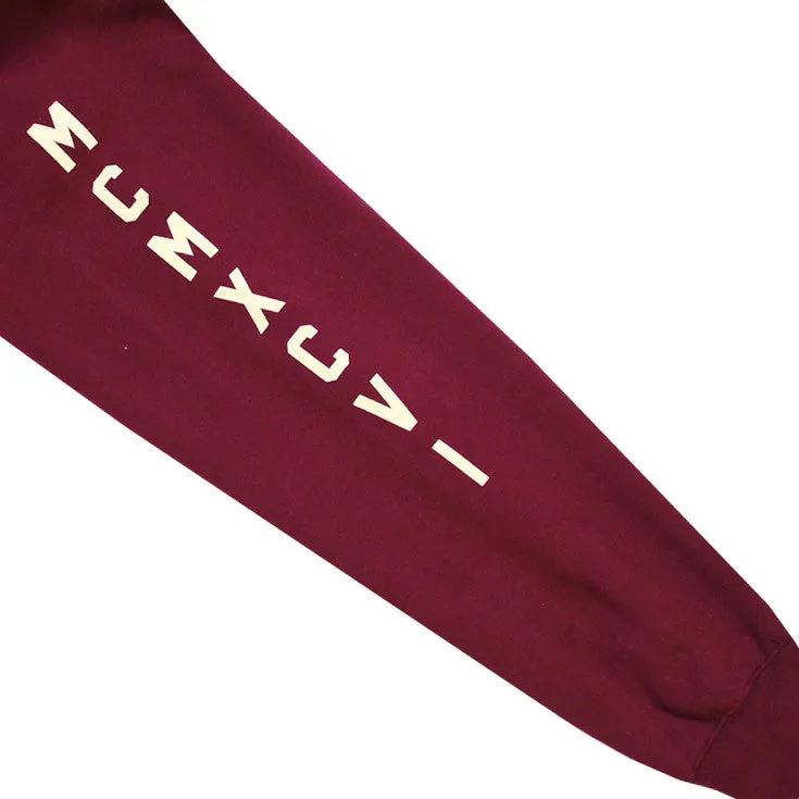 Mens True Interlocked Hoodie Maroon Color mood