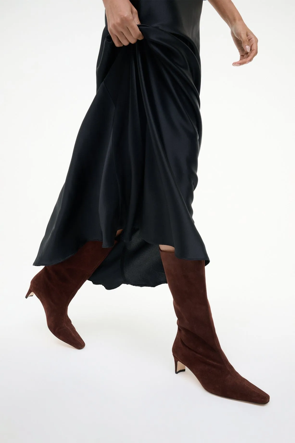 MIDCALF WALLY BOOT | MAHOGANY SUEDE Casual trend