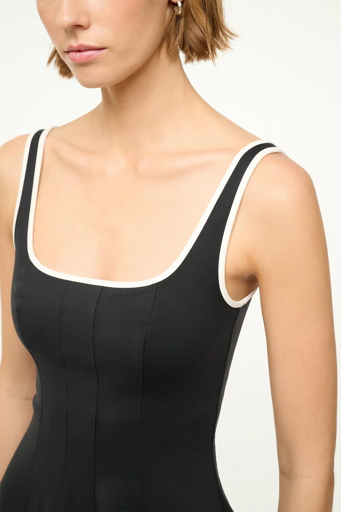 MINI WELLS SPORT DRESS | BLACK IVORY casual chic