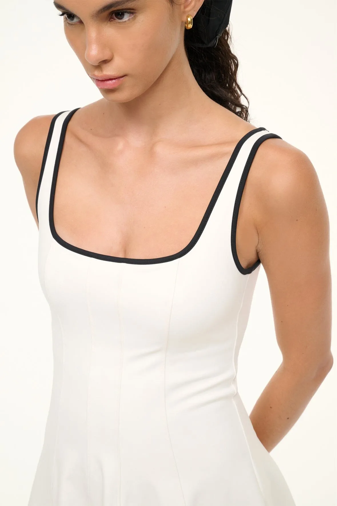 MINI WELLS SPORT DRESS | IVORY BLACK romantic mood
