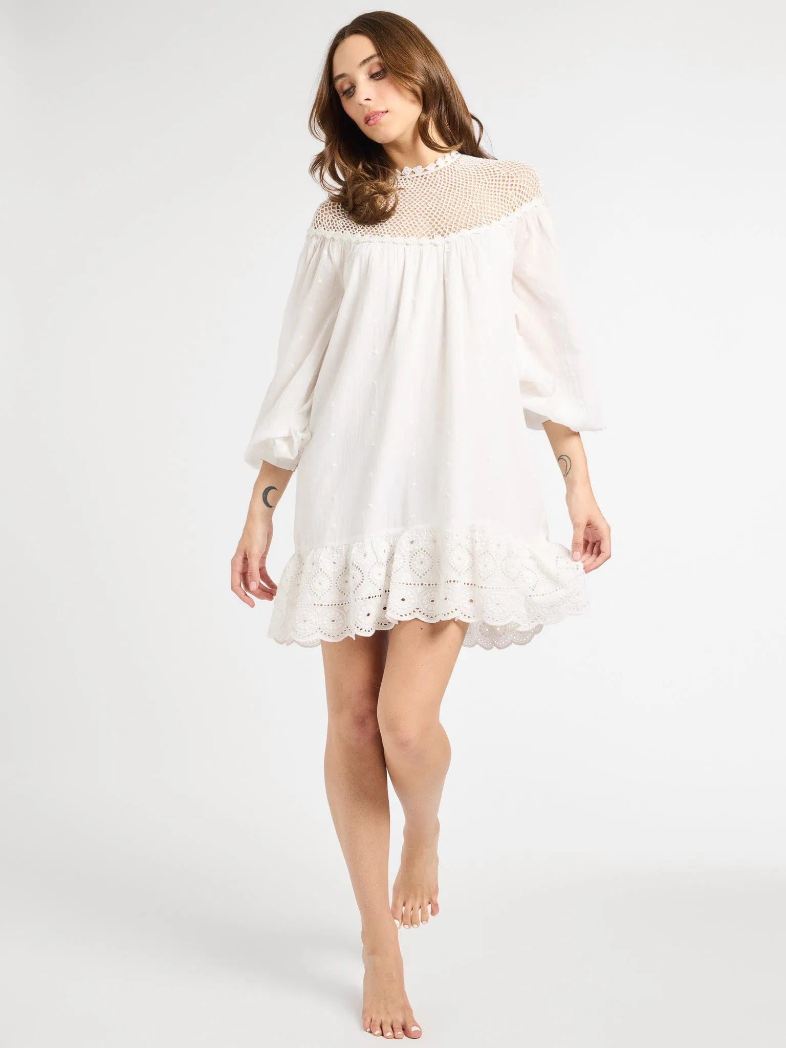 Mirella Crochet Dress in White polished edge