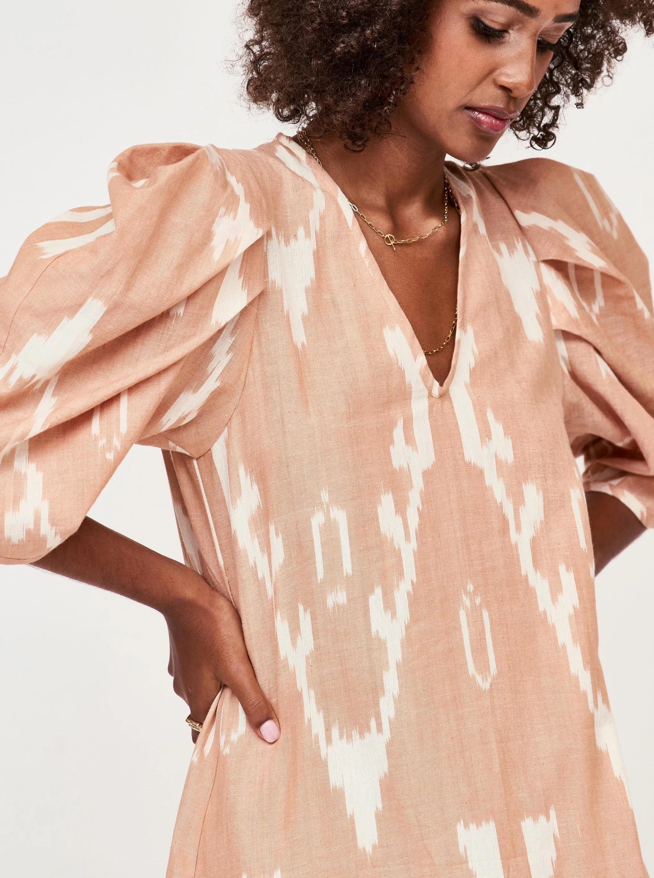 Mirth Cassis in Conch Ikat/ Flat Hem low effort