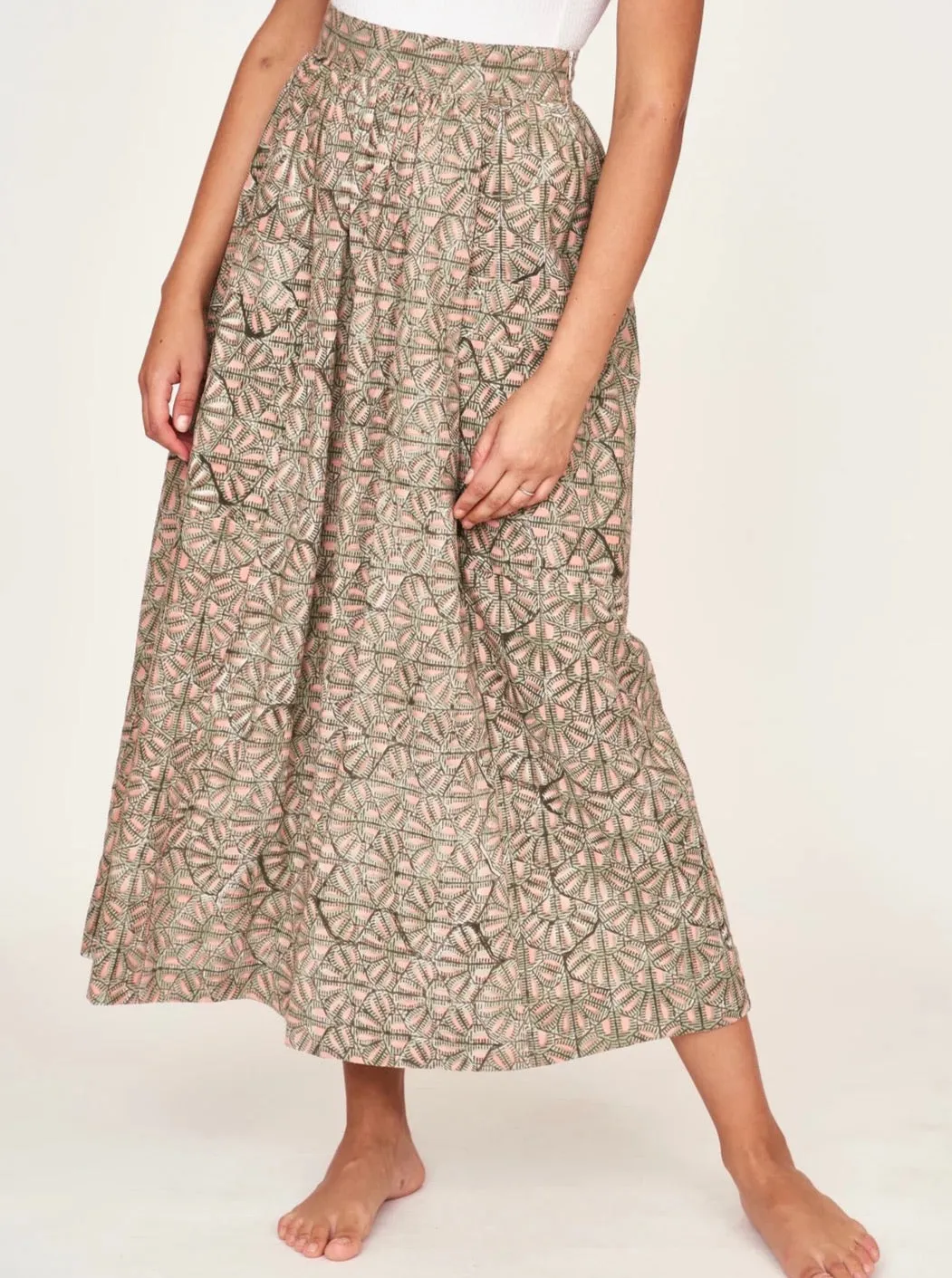 Mirth Marion Skirt Trellis In Petal school days