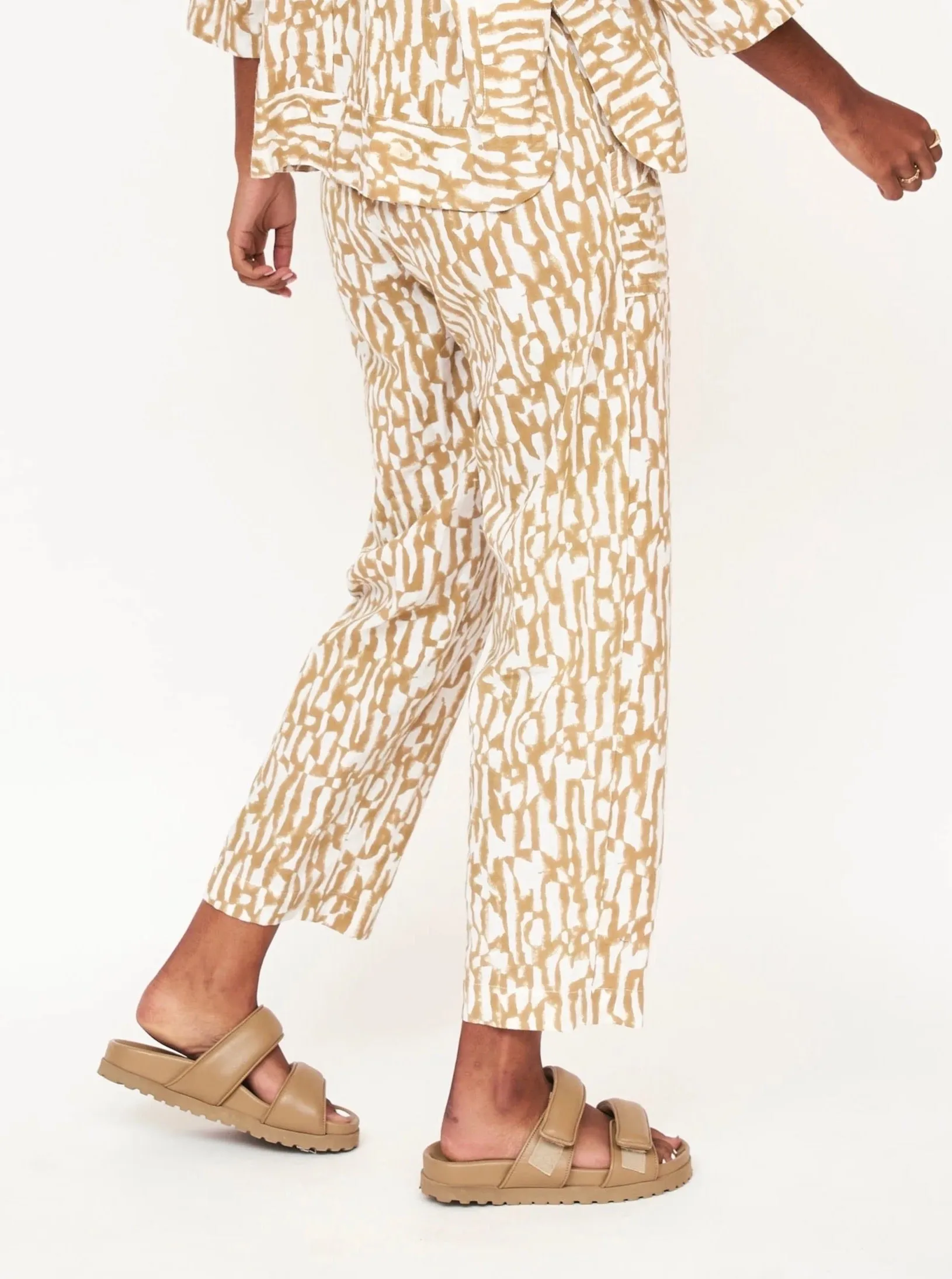 Mirth Tivot Slim Pant in Driftwood casual pants