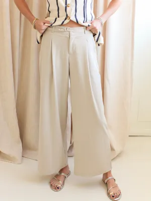 Monica Trouser- Sand convenient pocket