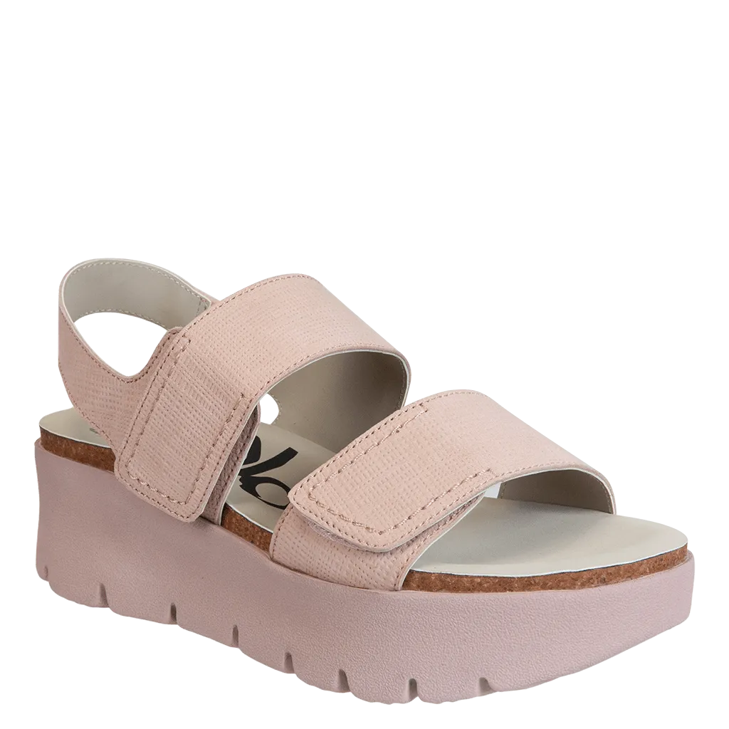 MONTANE in ROSETTE Platform Sandals flexible foot
