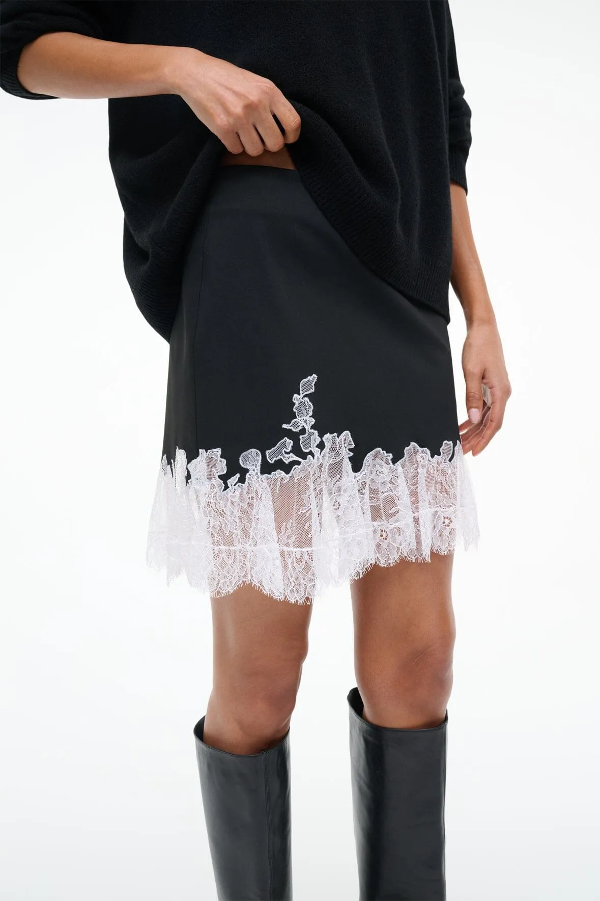 NADIA MINI SKIRT | BLACK charm bloom