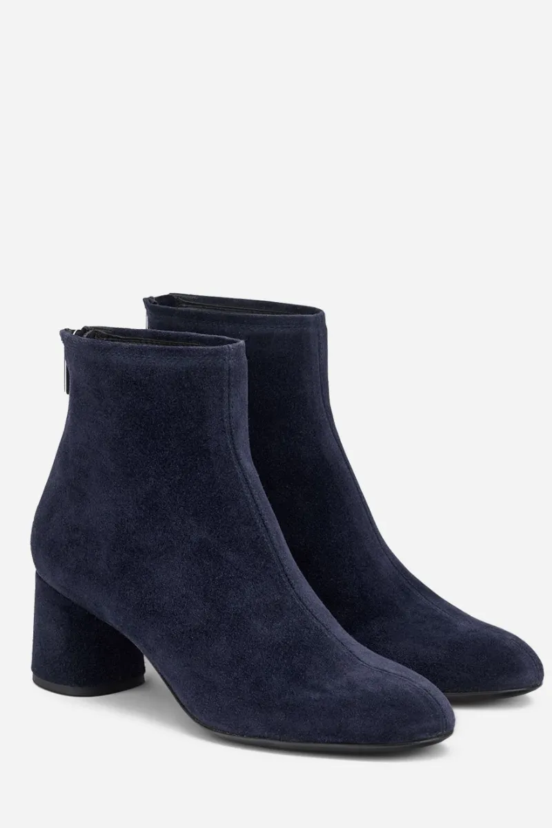 Olga Booties Slip design