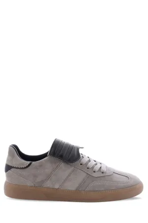 Pop Retro Sneaker flex motion