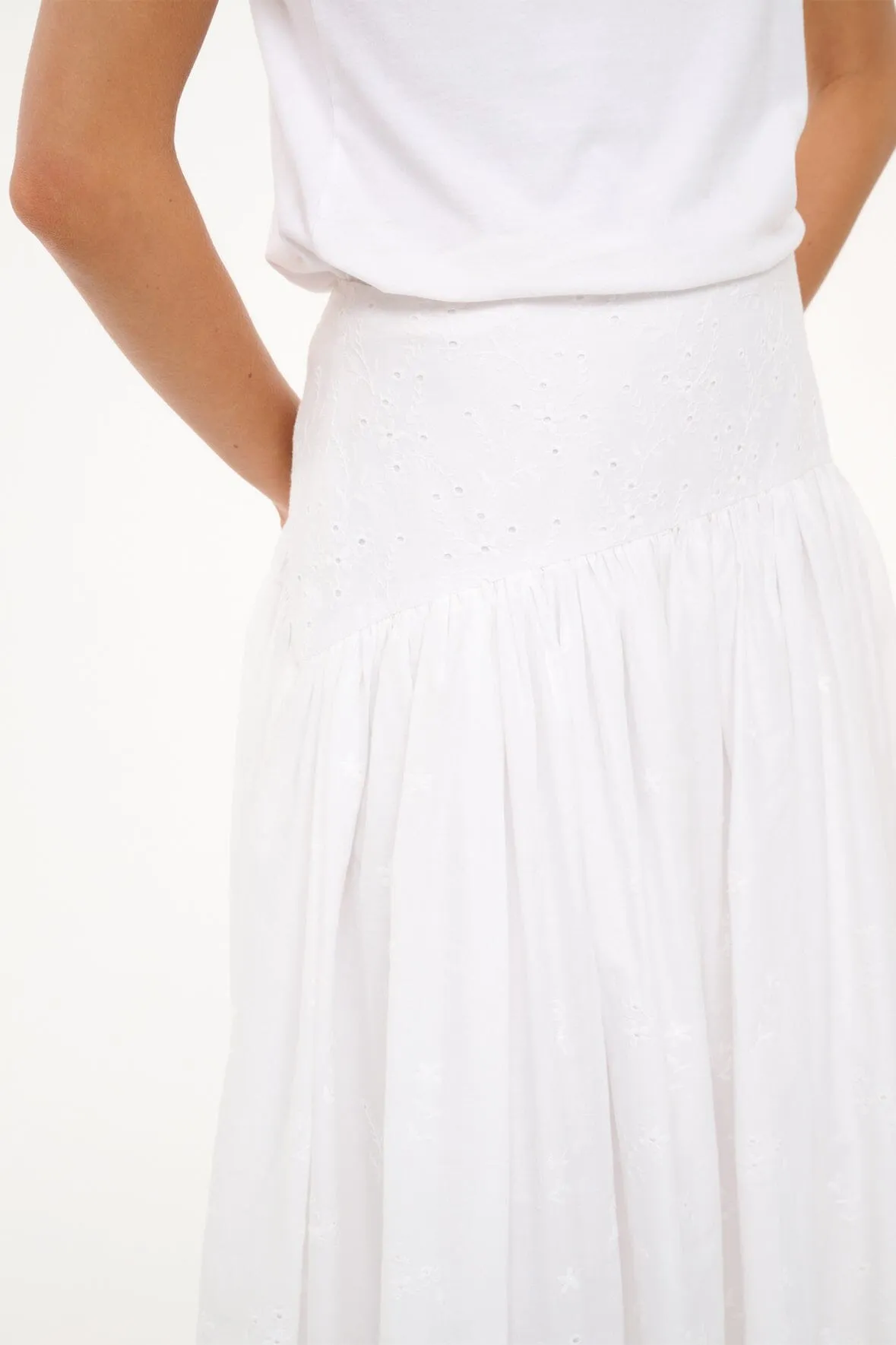 PROCIDA SKIRT | WHITE EYELET style taste