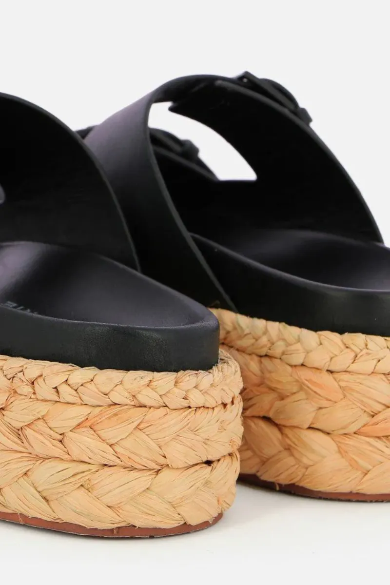 Qiana Sandal barefoot feel