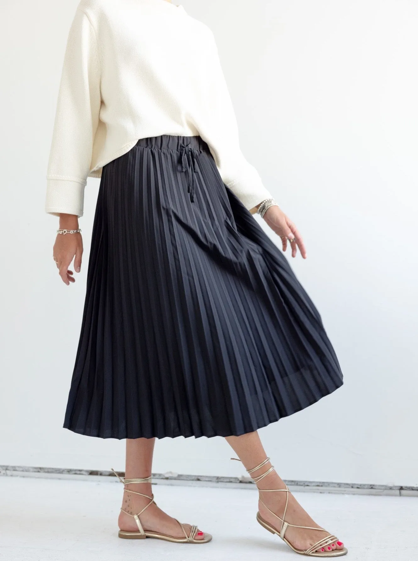 Raven Midi Skirt holiday spark