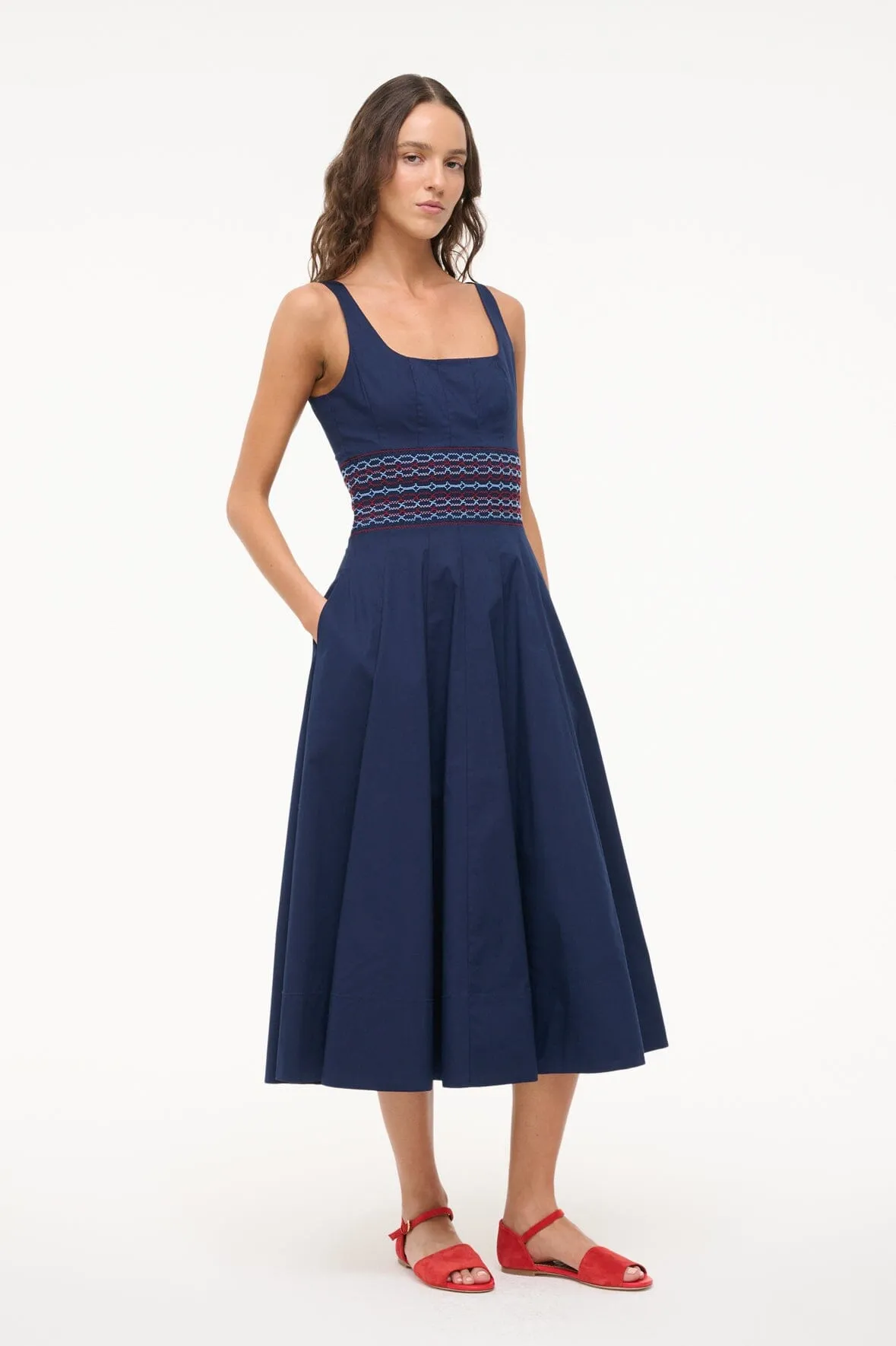 RIG DRESS | NAVY youthful vibe
