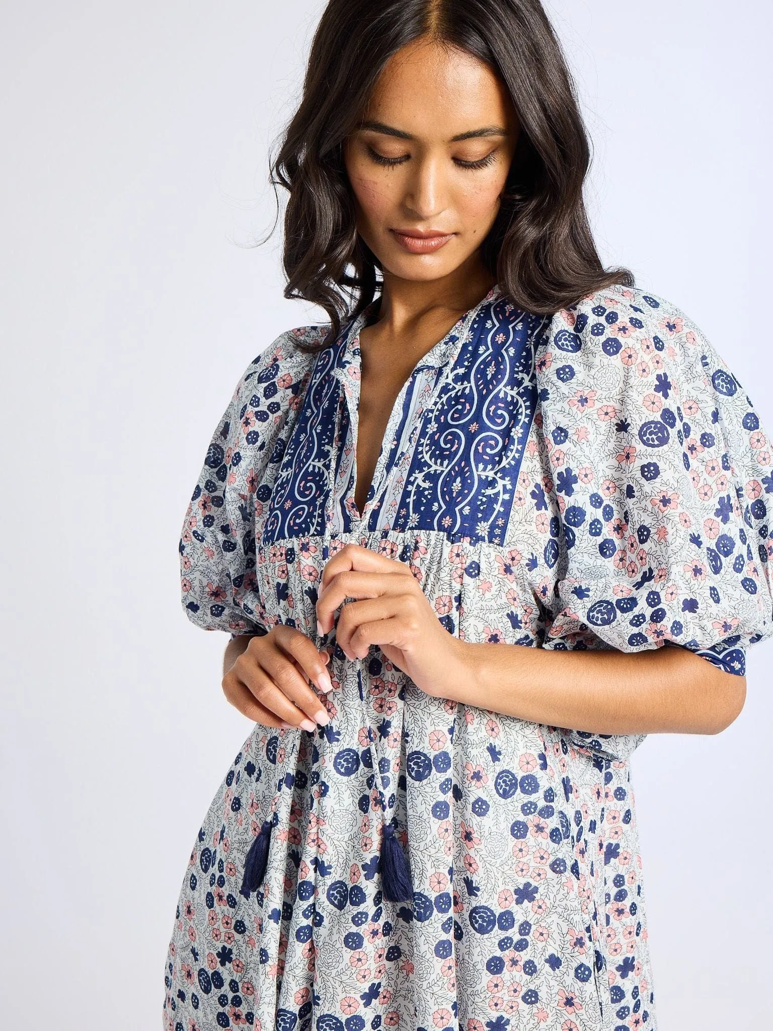 Saffron Dress in Navy Floral travel light