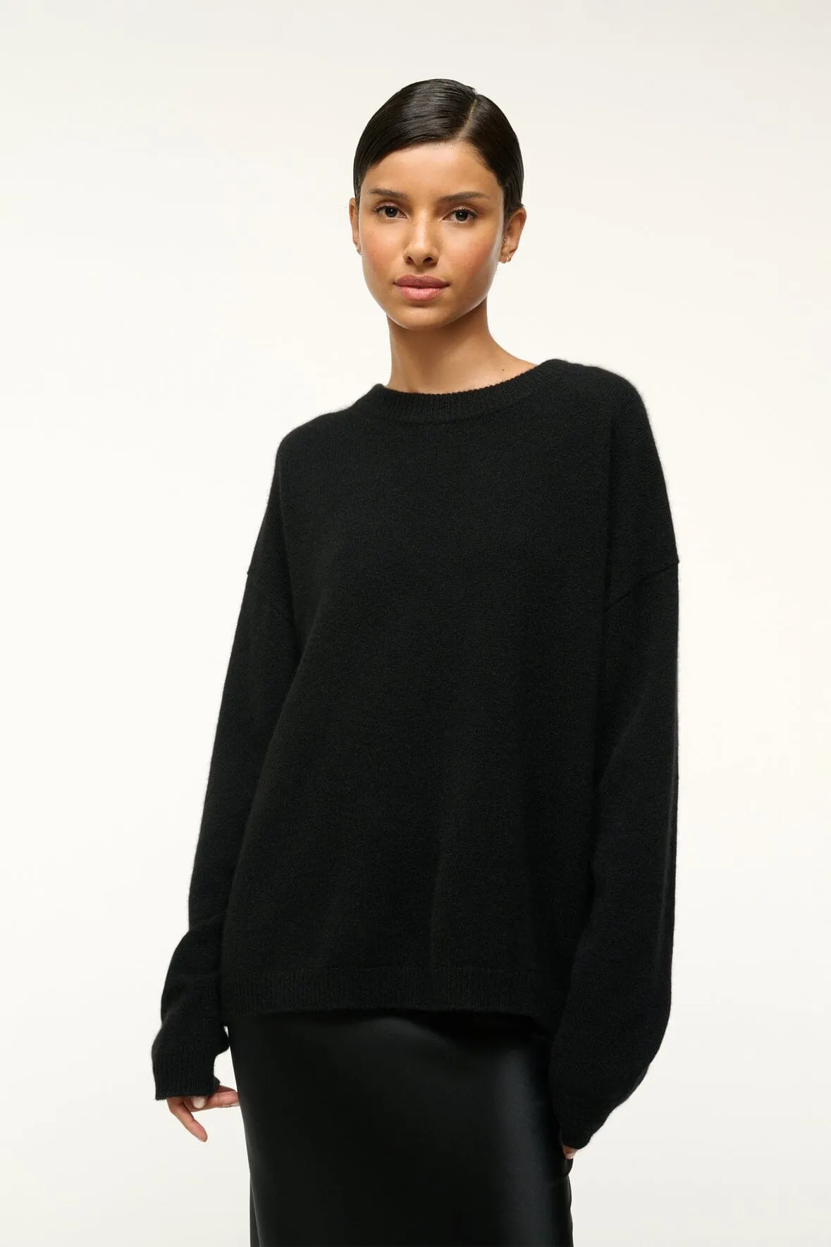 SERRANO CASHMERE RELAXED CREW | BLACK Soft Life