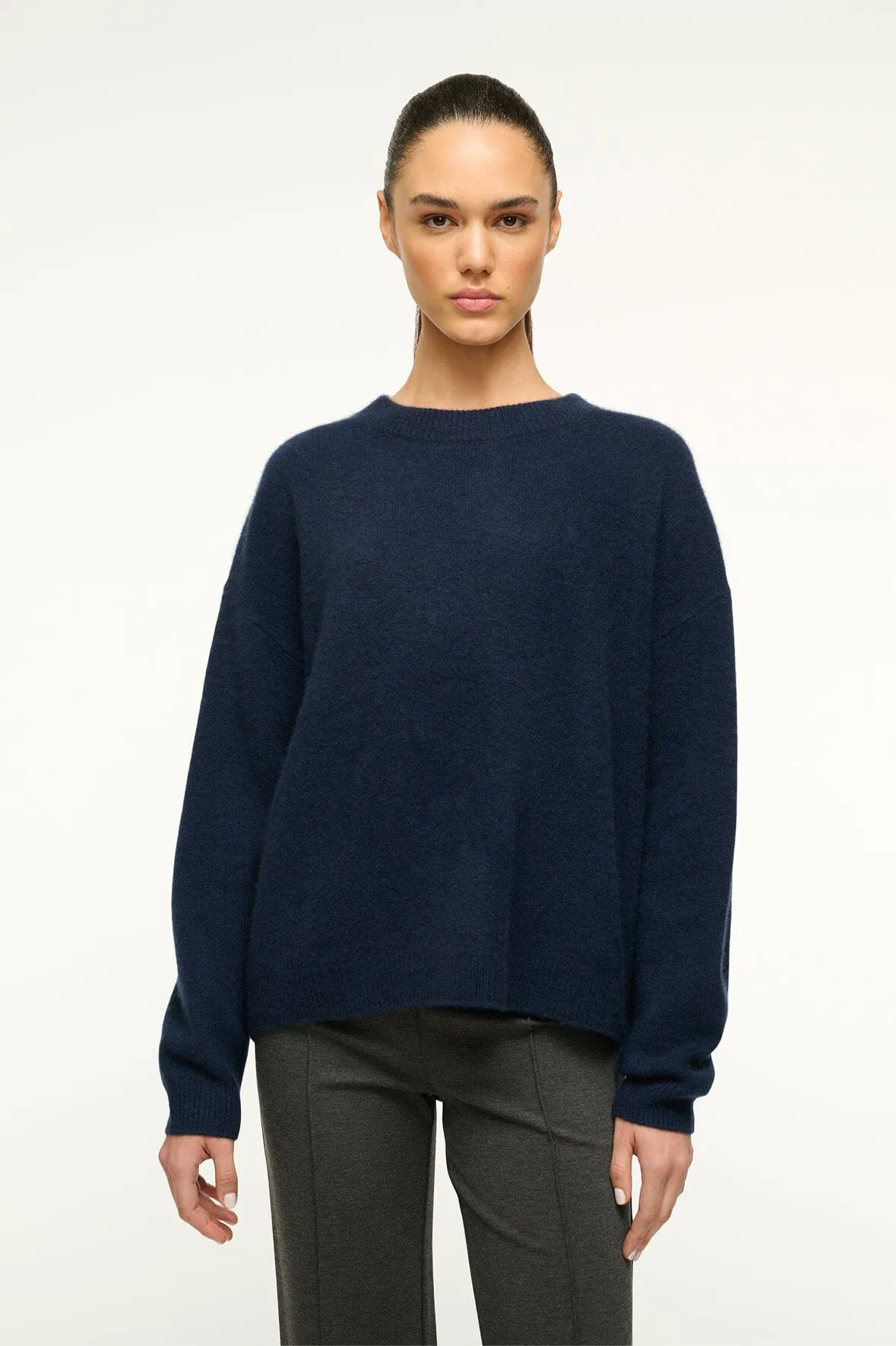 SERRANO CASHMERE RELAXED CREW | NAVY Chill Fit