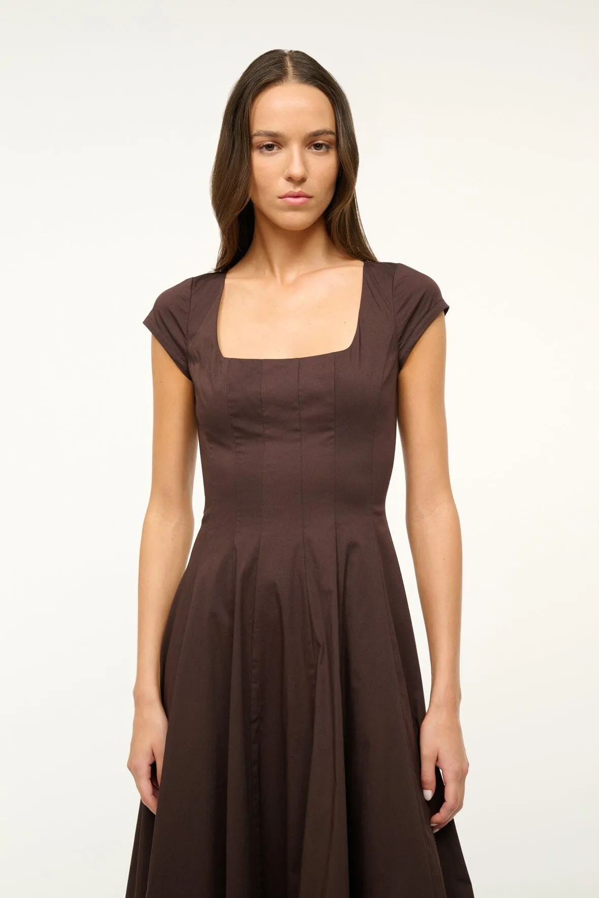 SHORT SLEEVE WELLS DRESS | EARTH cool neutral