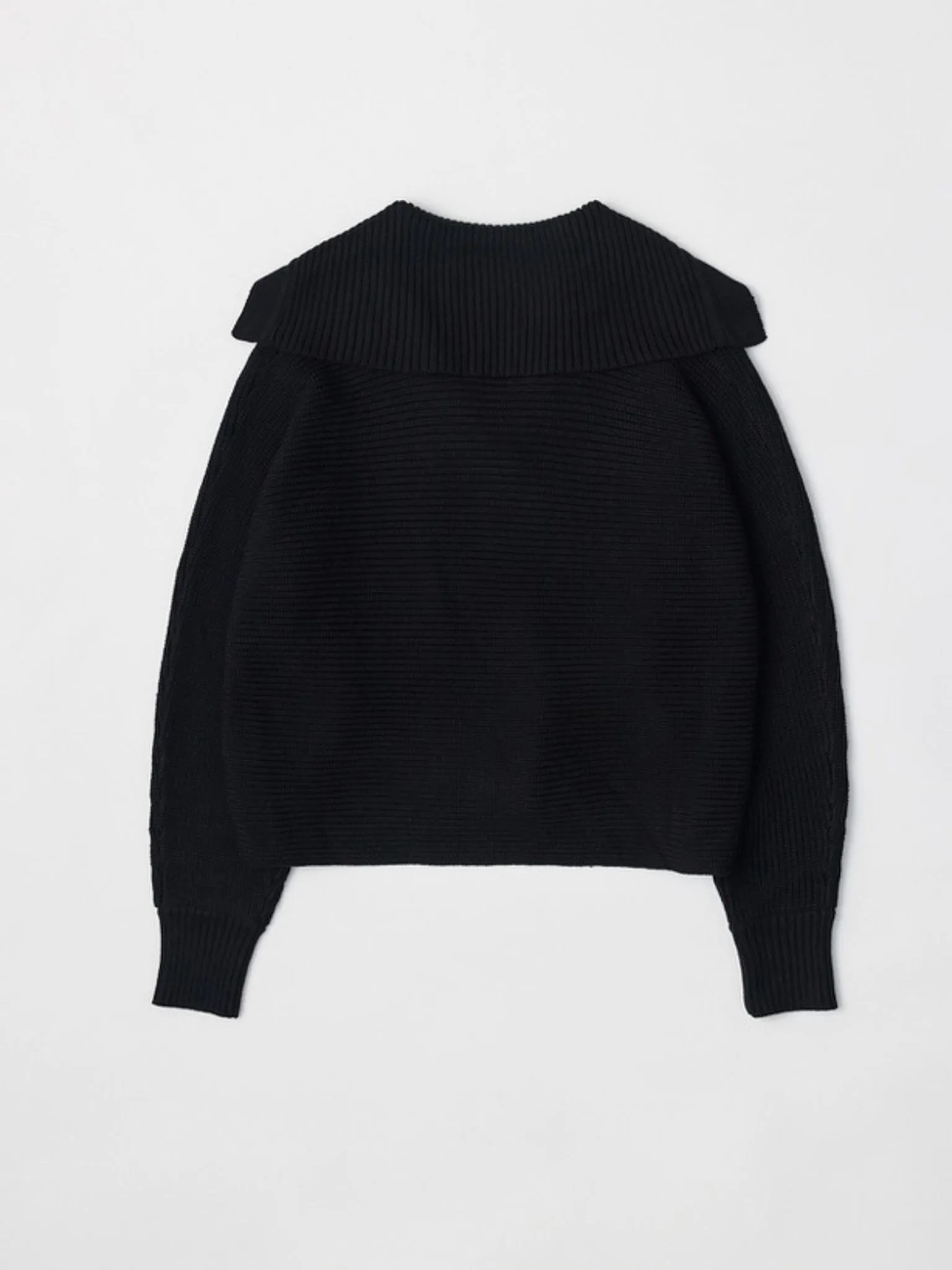 Simone Collared Sweater Black Layer Match