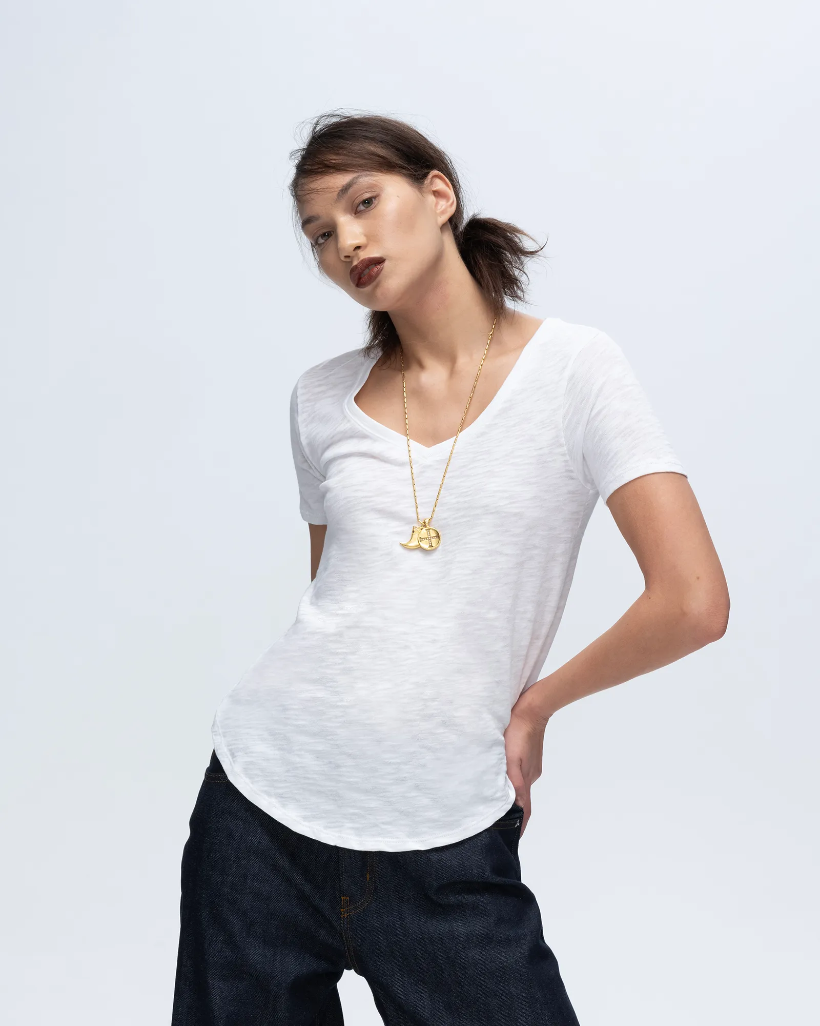 Slub Jersey Classic V-Neck Tee - White cozy edge