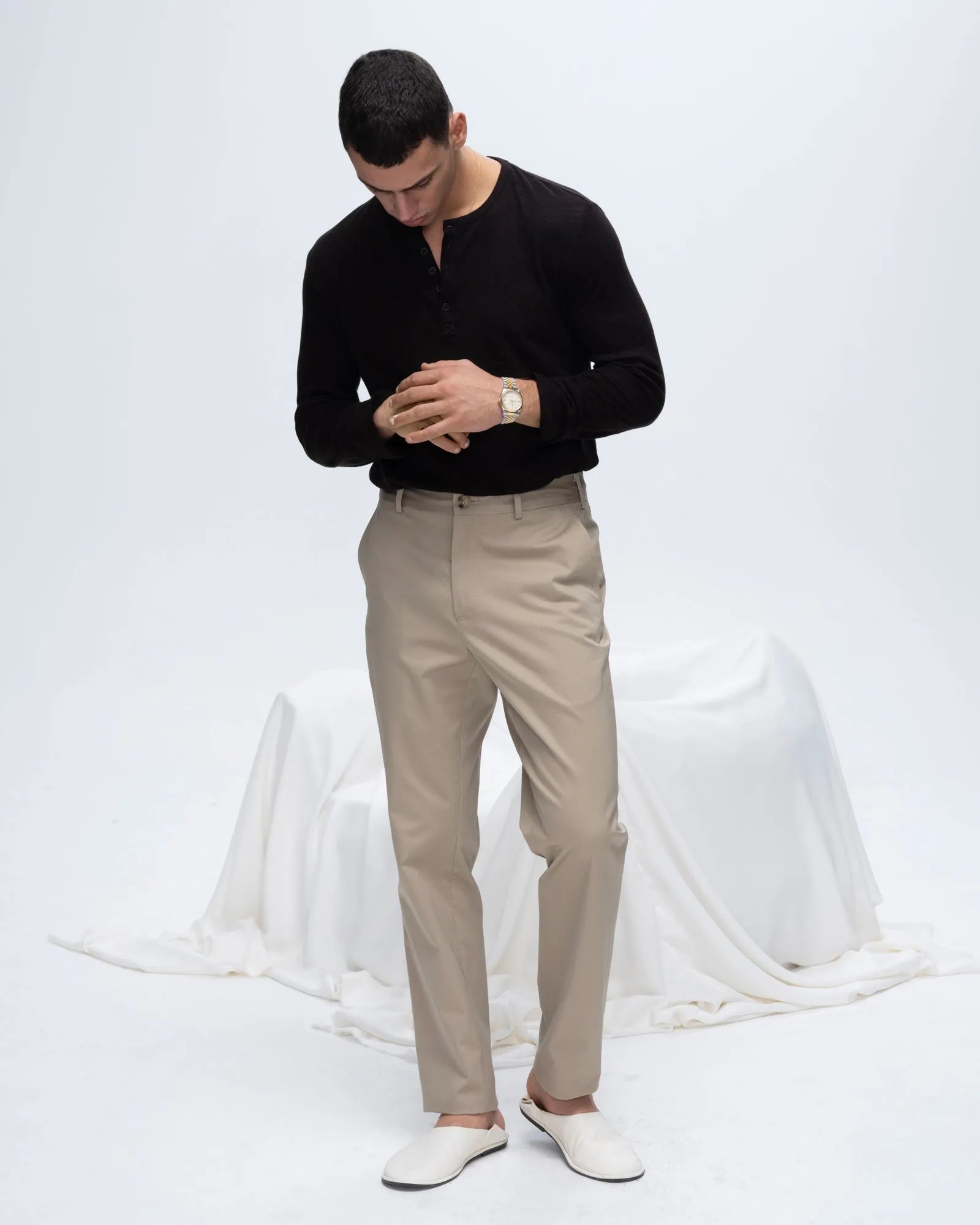 Slub Jersey Destroyed Wash Henley - Black urban tone