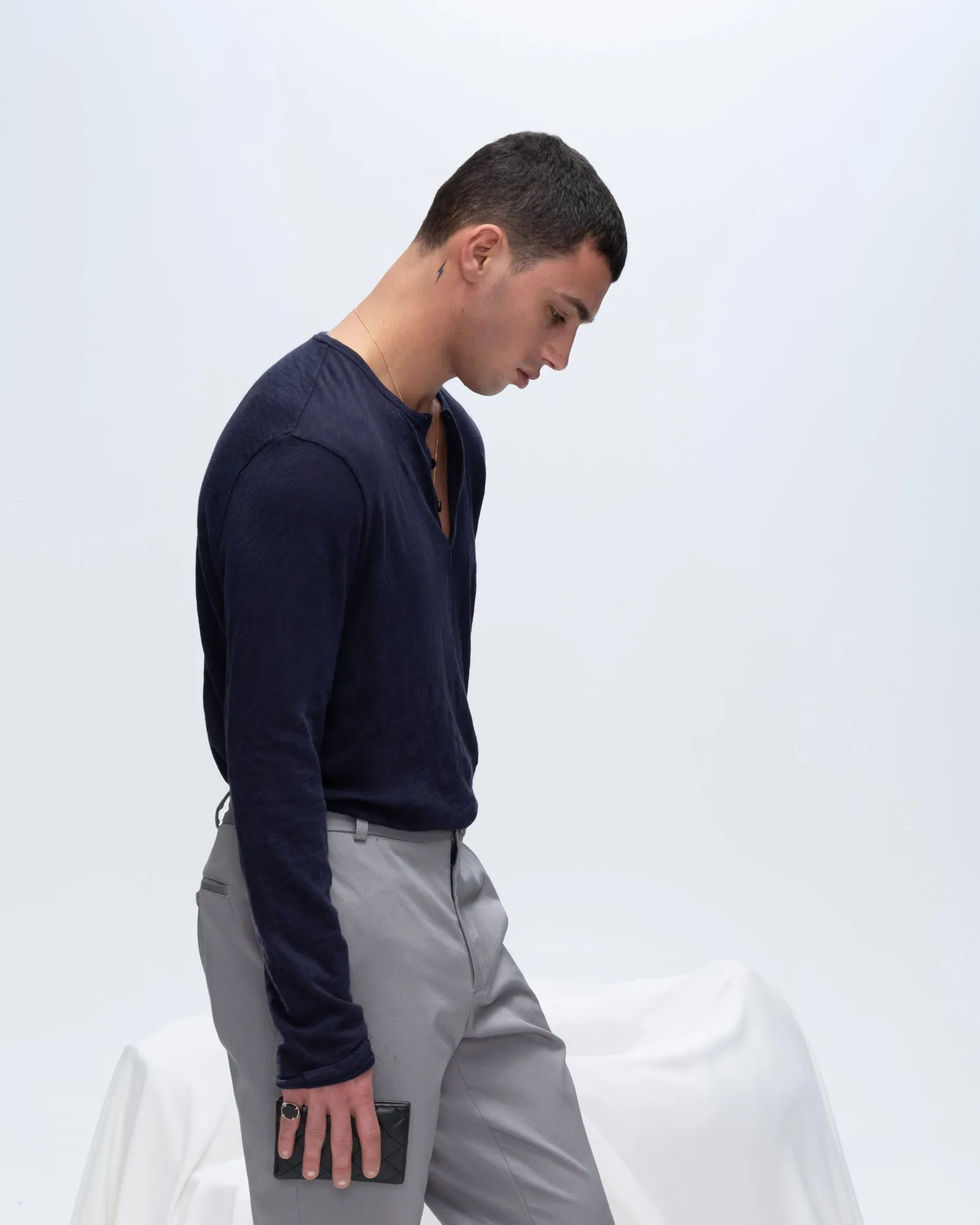 Slub Jersey Destroyed Wash Henley - Midnight weekend look
