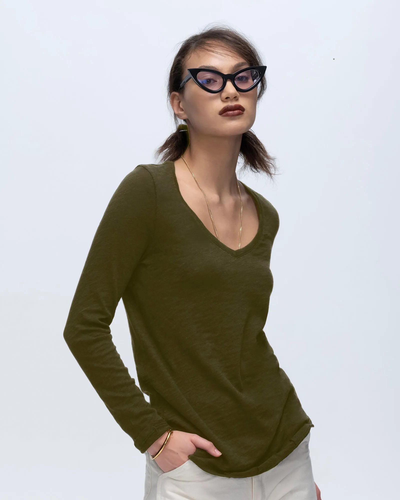 Slub Jersey Long Sleeve V-Neck Tee - Army breathable fit