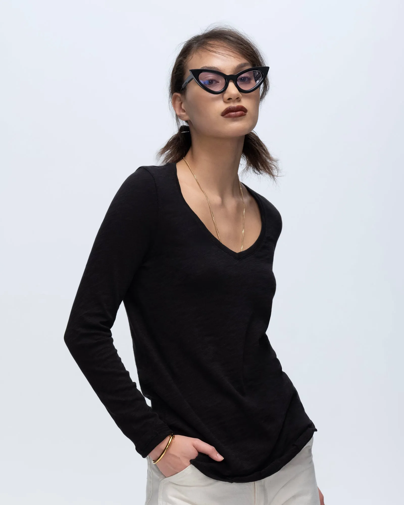 Slub Jersey Long Sleeve V-Neck Tee - Black social vibe