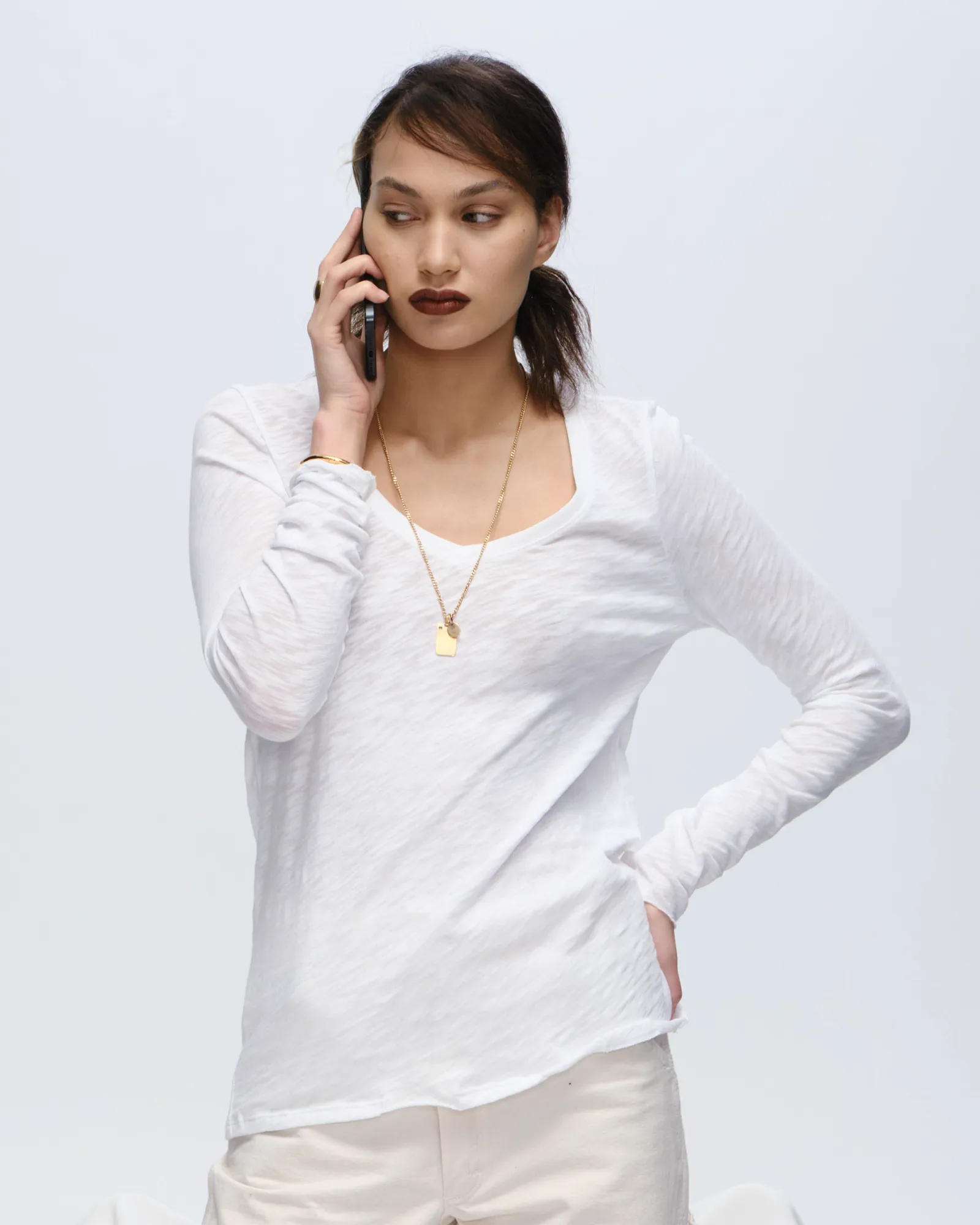 Slub Jersey Long Sleeve V-Neck Tee - White comfort boost