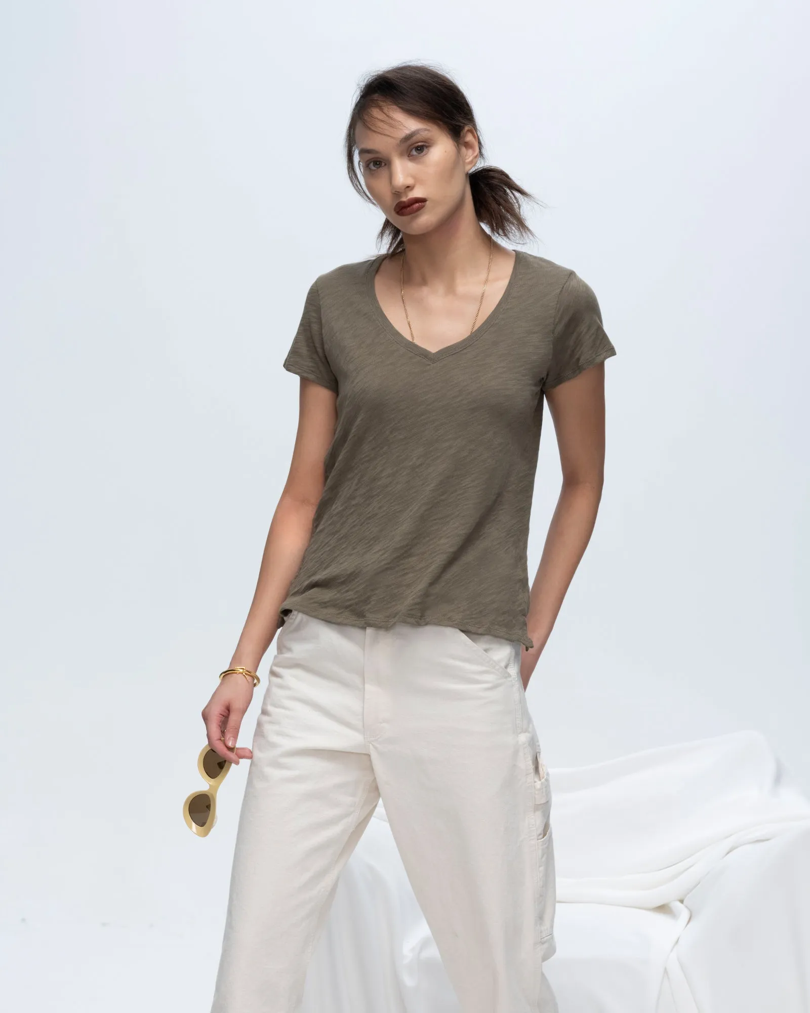 Slub Jersey Schoolboy V-Neck Tee - Army feel right