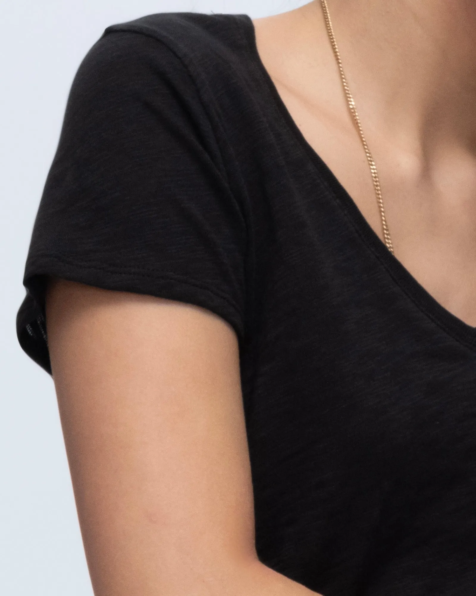 Slub Jersey Schoolboy V-Neck Tee - Black real mood
