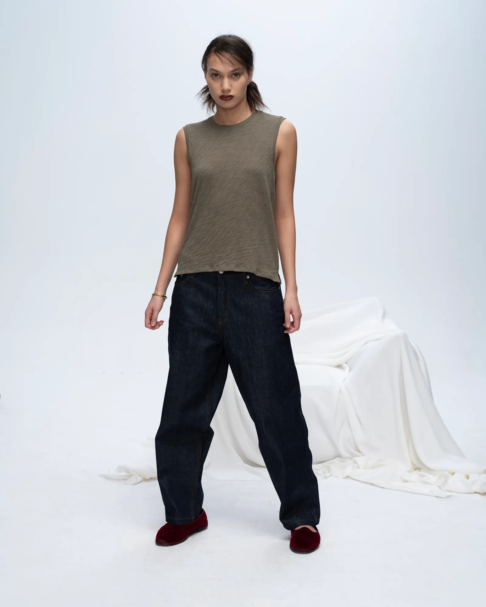 Slub Jersey Sleeveless Schoolboy Tee - Army street feel
