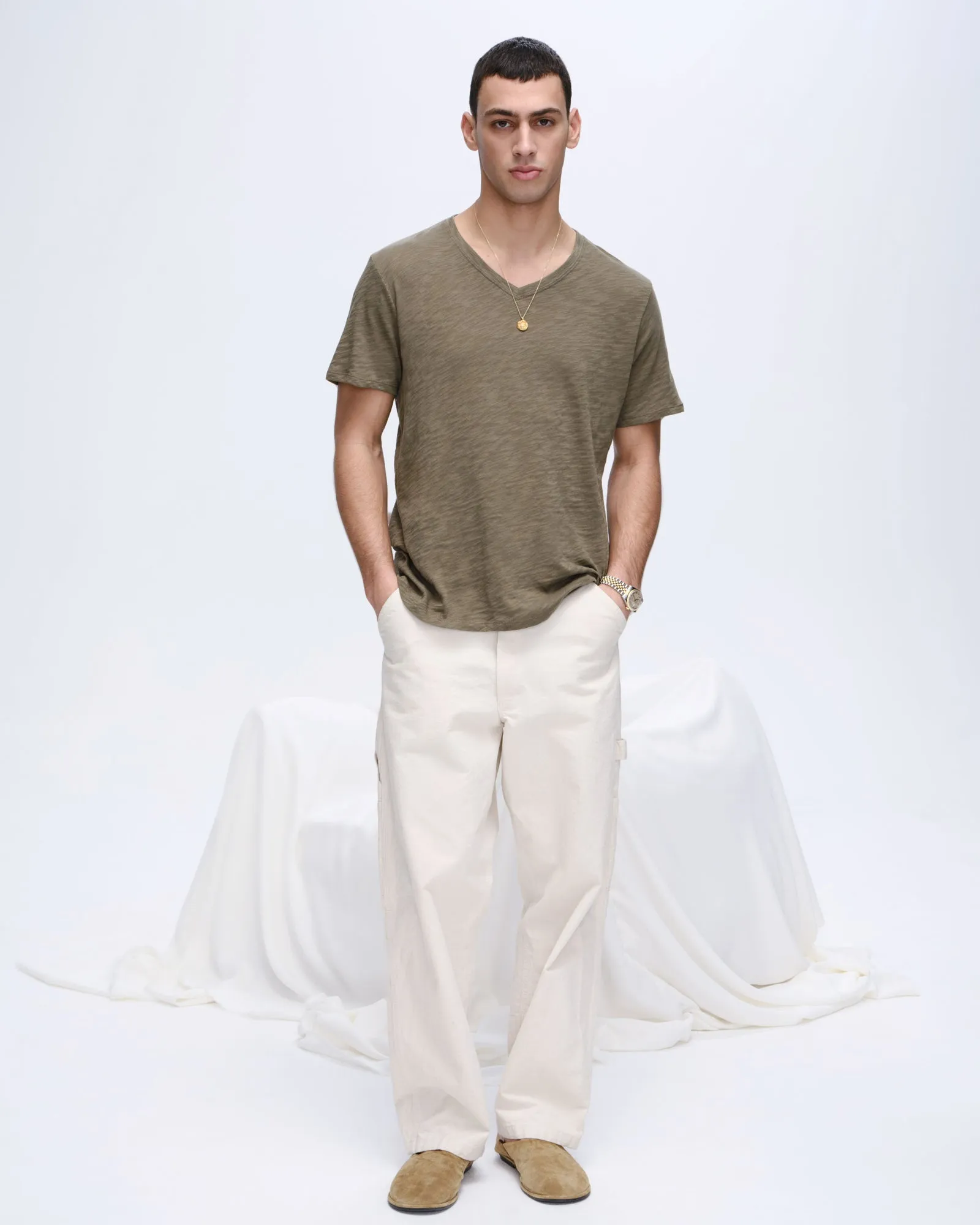 Slub Jersey V-Neck Tee - Army classic touch